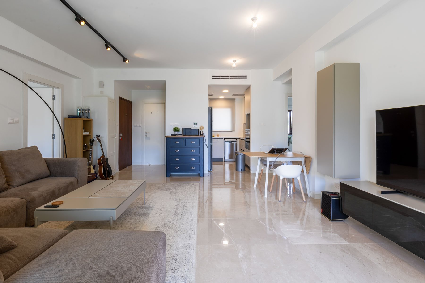  3 Bedroom Apartment with Private Garden in Aphrodite Hills Golf Resort - 物件實景