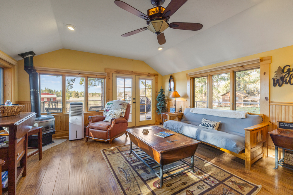 CHILOQUIN, Oregon, 97624, United States, 3 Bedrooms Bedrooms, ,3 BathroomsBathrooms,Residential,For Sale,1974697