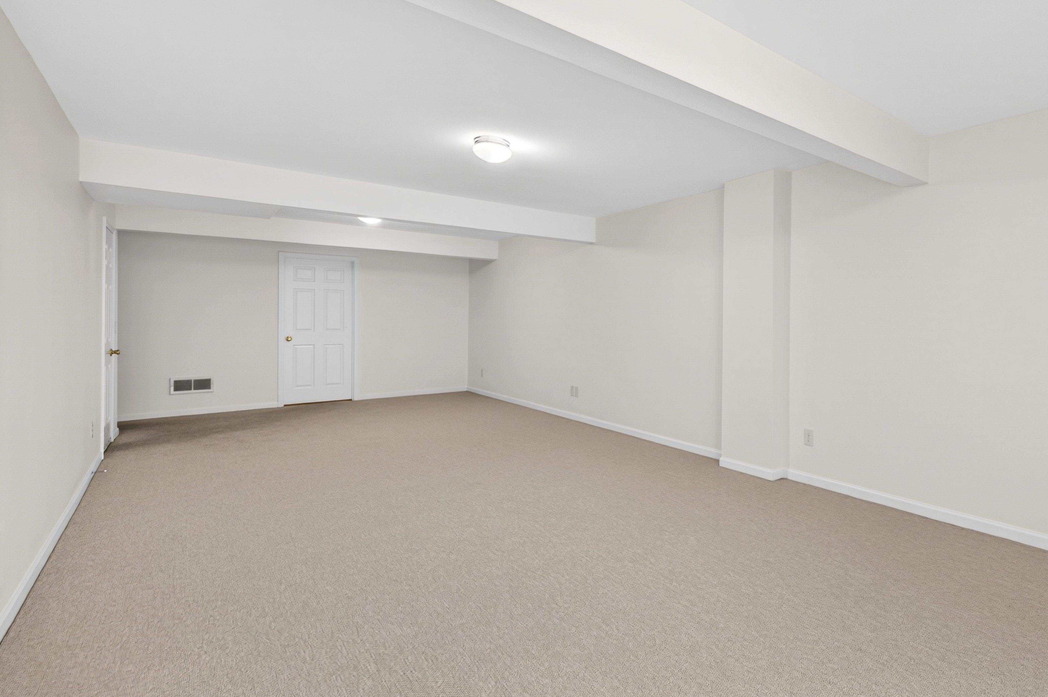  Move in and enjoy this lovely first floor unit - 物件實景