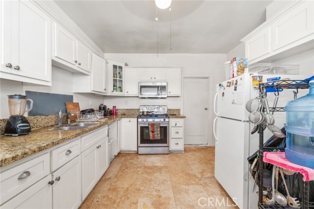 Los Angeles, California, 90063, United States, 2 Bedrooms Bedrooms, ,1 BathroomBathrooms,Residential,For Sale,1920337