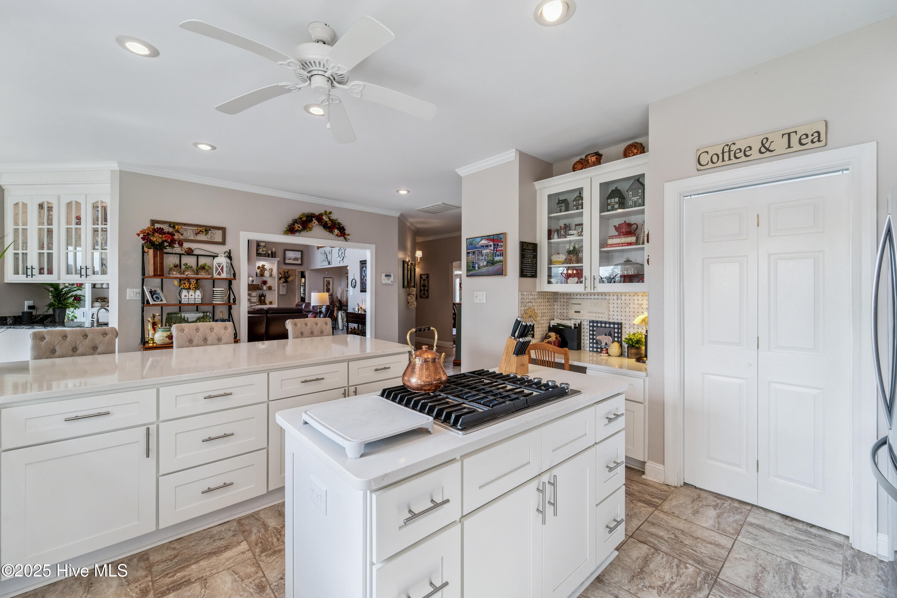New Bern, North Carolina, 28560, United States, 4 Bedrooms Bedrooms, ,3 BathroomsBathrooms,Residential,For Sale,1907556