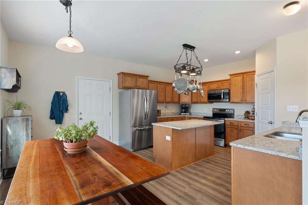 Lewisville, North Carolina, 27023, United States, 5 Bedrooms Bedrooms, ,4 BathroomsBathrooms,Residential,For Sale,1890092