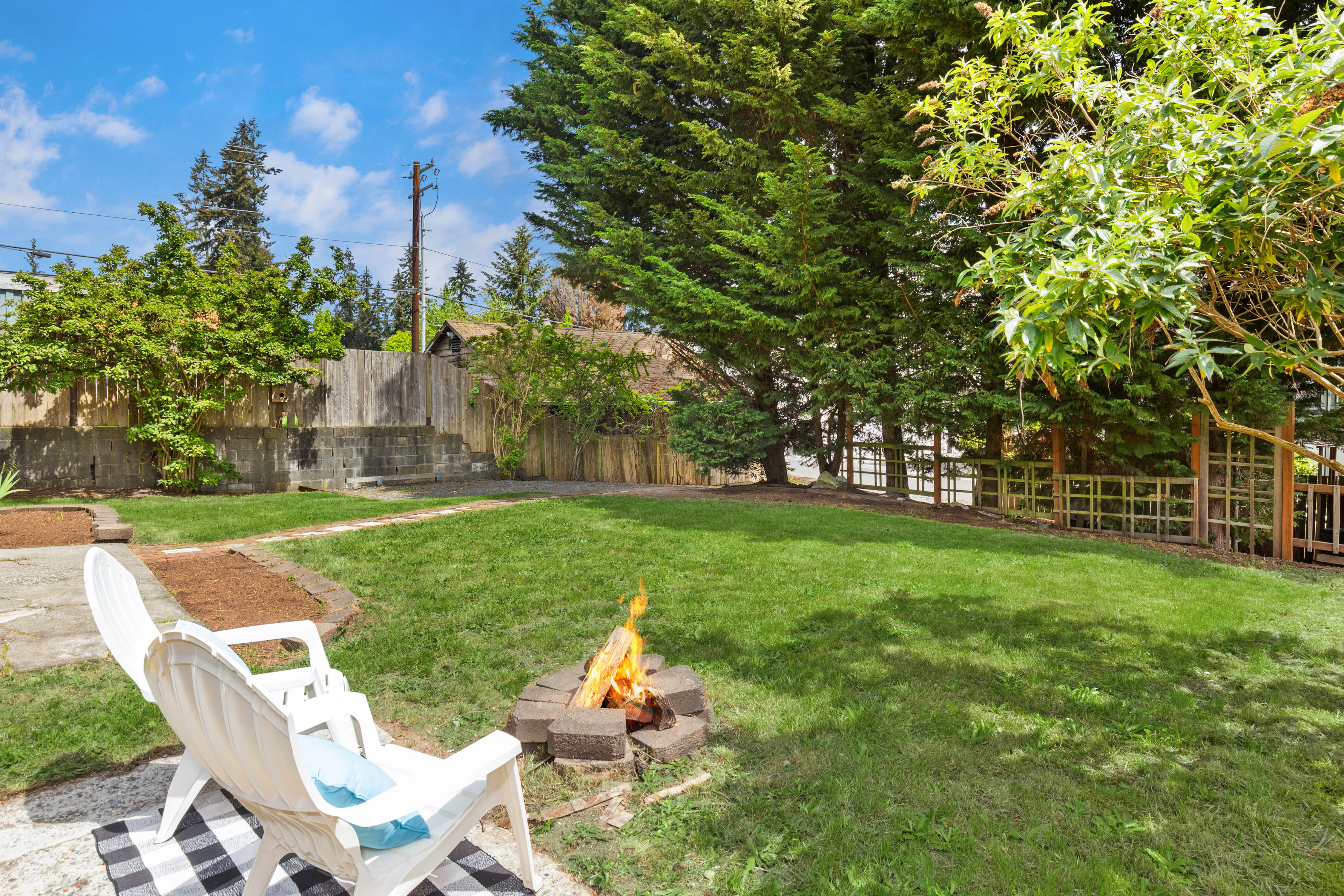  23803 56th Ave W, Mountlake Terrace, WA 98043 - 物件實景