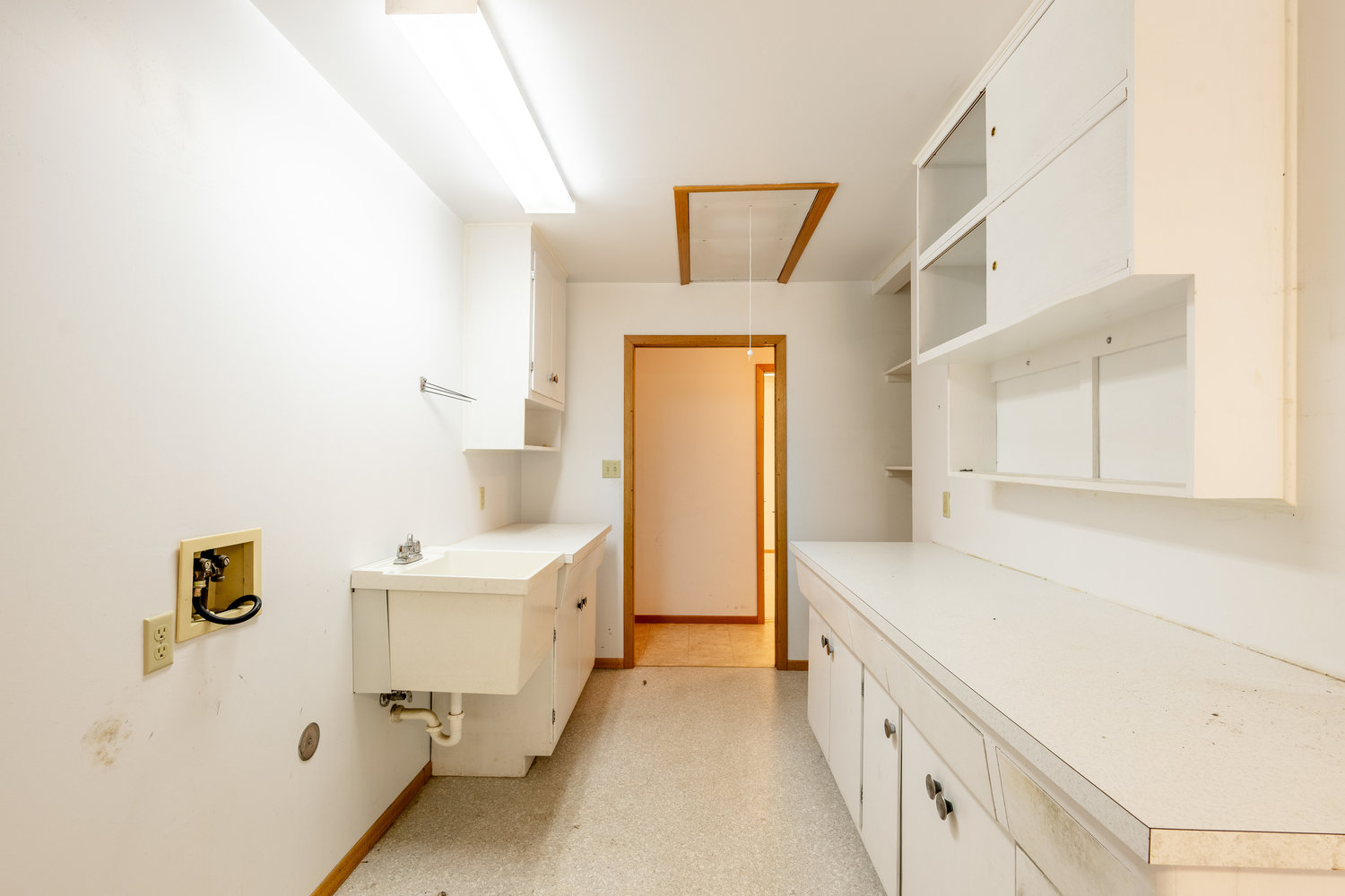 Sheridan, Wyoming, 82801, United States, 4 Bedrooms Bedrooms, ,2 BathroomsBathrooms,Residential,For Sale,1987057