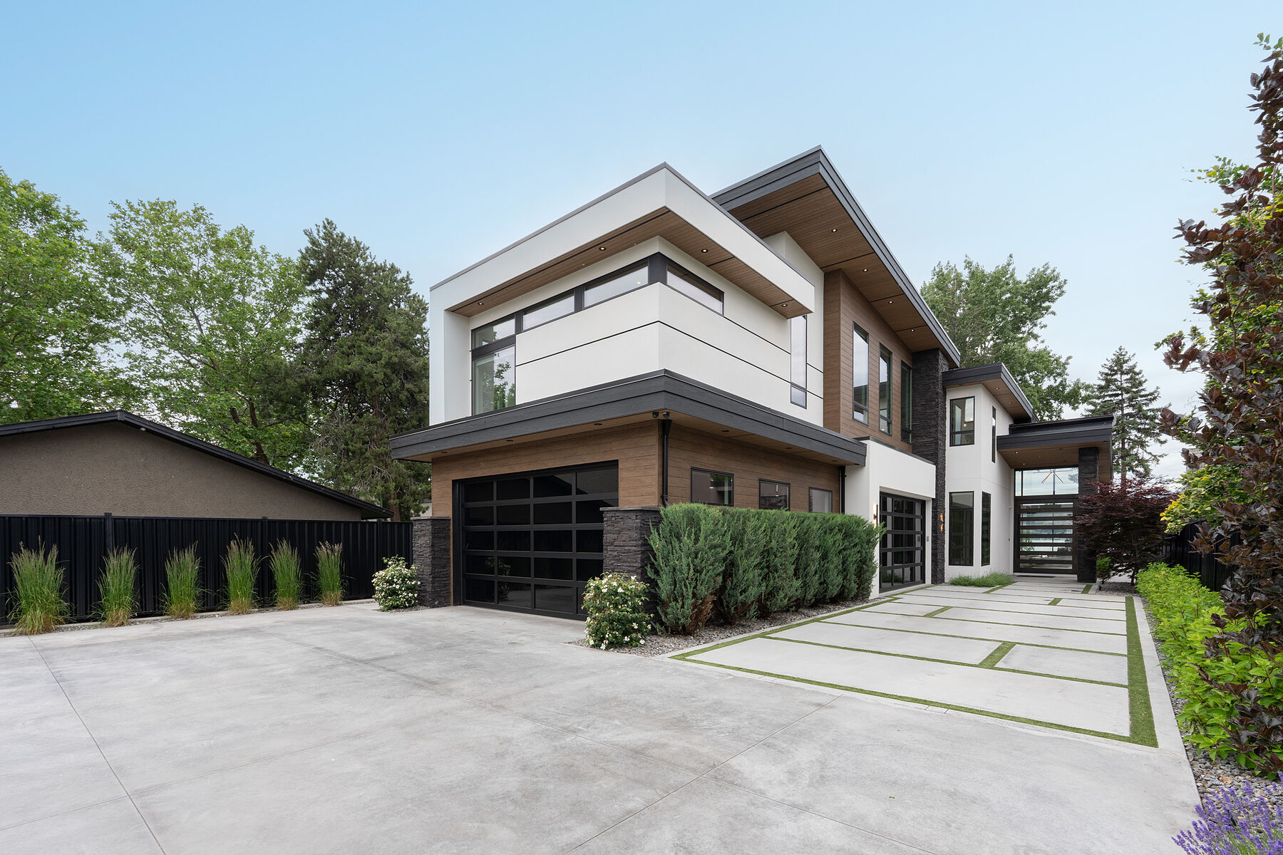  Luxury on the Abbott Corridor - 物件實景