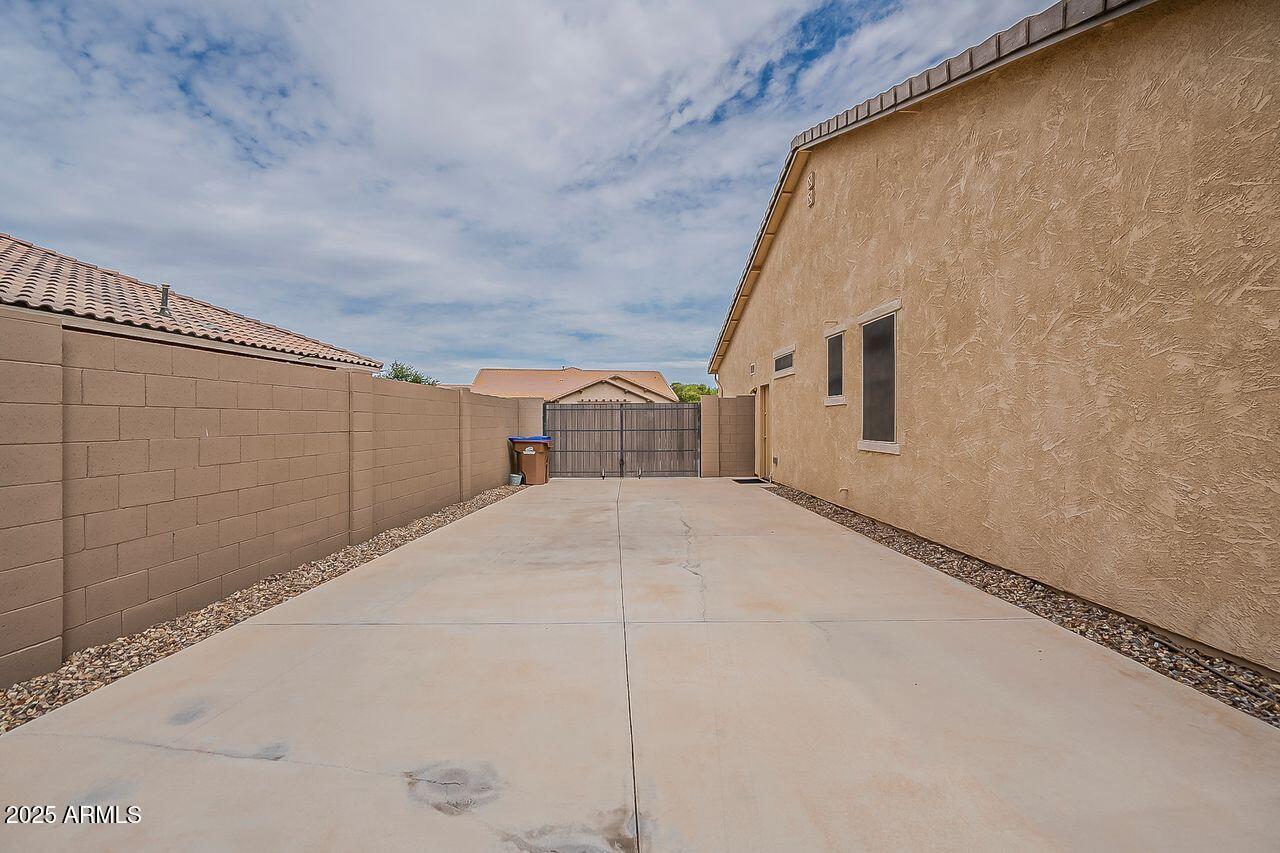 Maricopa, Arizona, 85138, United States, 3 Bedrooms Bedrooms, ,Residential,For Sale,1940206