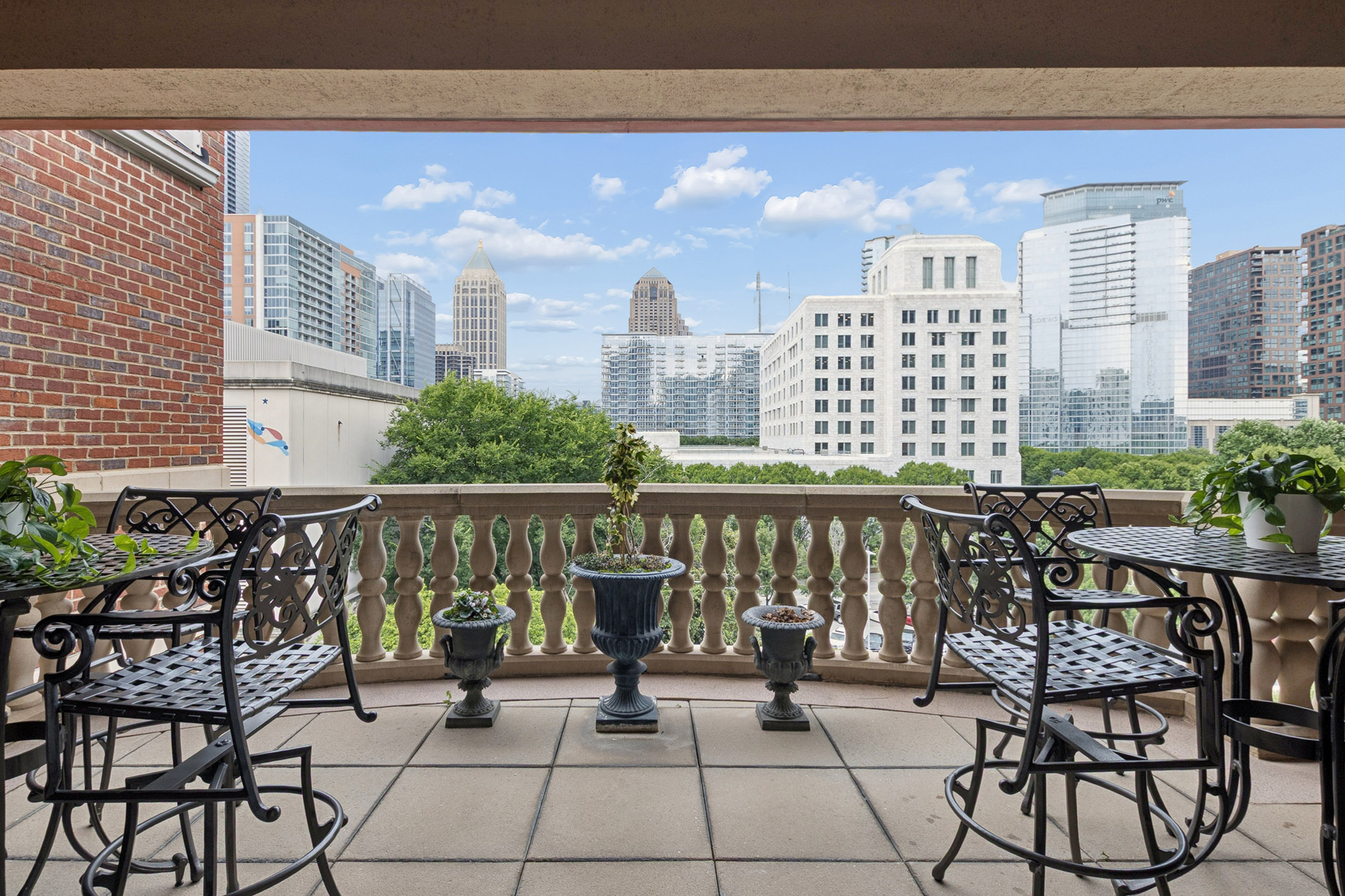  Fantastic Corner Condo in Vibrant Midtown Atlanta - 物件實景