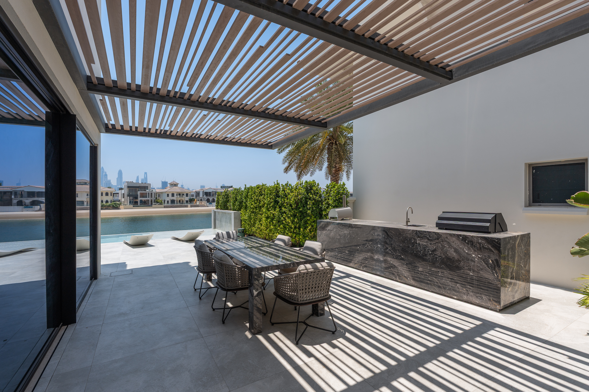  Turnkey Palm Jumeirah Villa With Private Beach - 物件實景