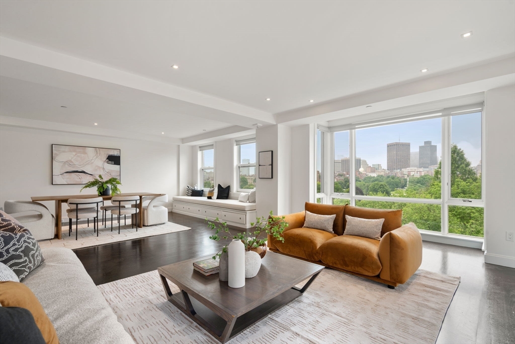 Boston, Massachusetts, 02116, United States, 3 Bedrooms Bedrooms, ,3 BathroomsBathrooms,Residential,For Sale,1895702
