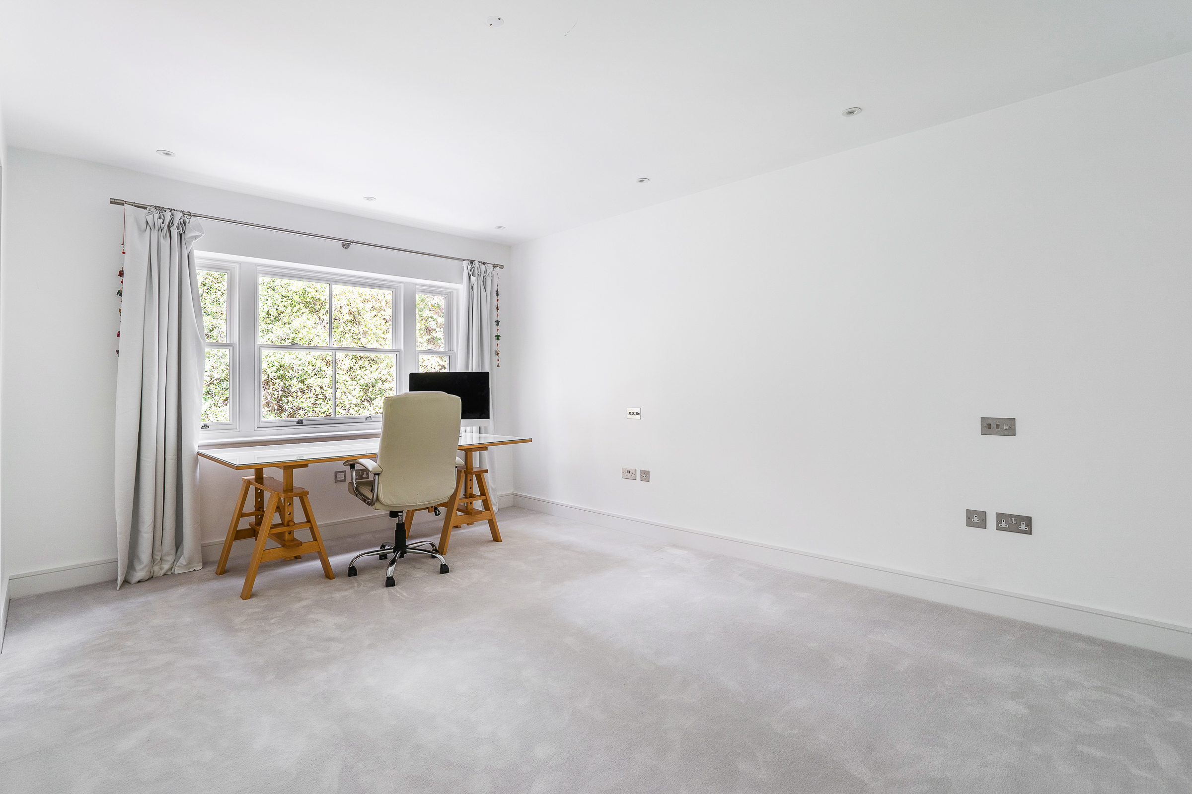  Five Bedroom Family Home with Gated Driveway, moments from Ascot High Street - 物件實景