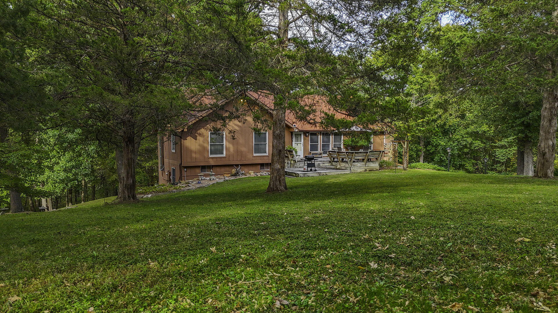 COLUMBIA, Missouri, 65203, United States, 5 Bedrooms Bedrooms, ,3 BathroomsBathrooms,Residential,For Sale,1975322