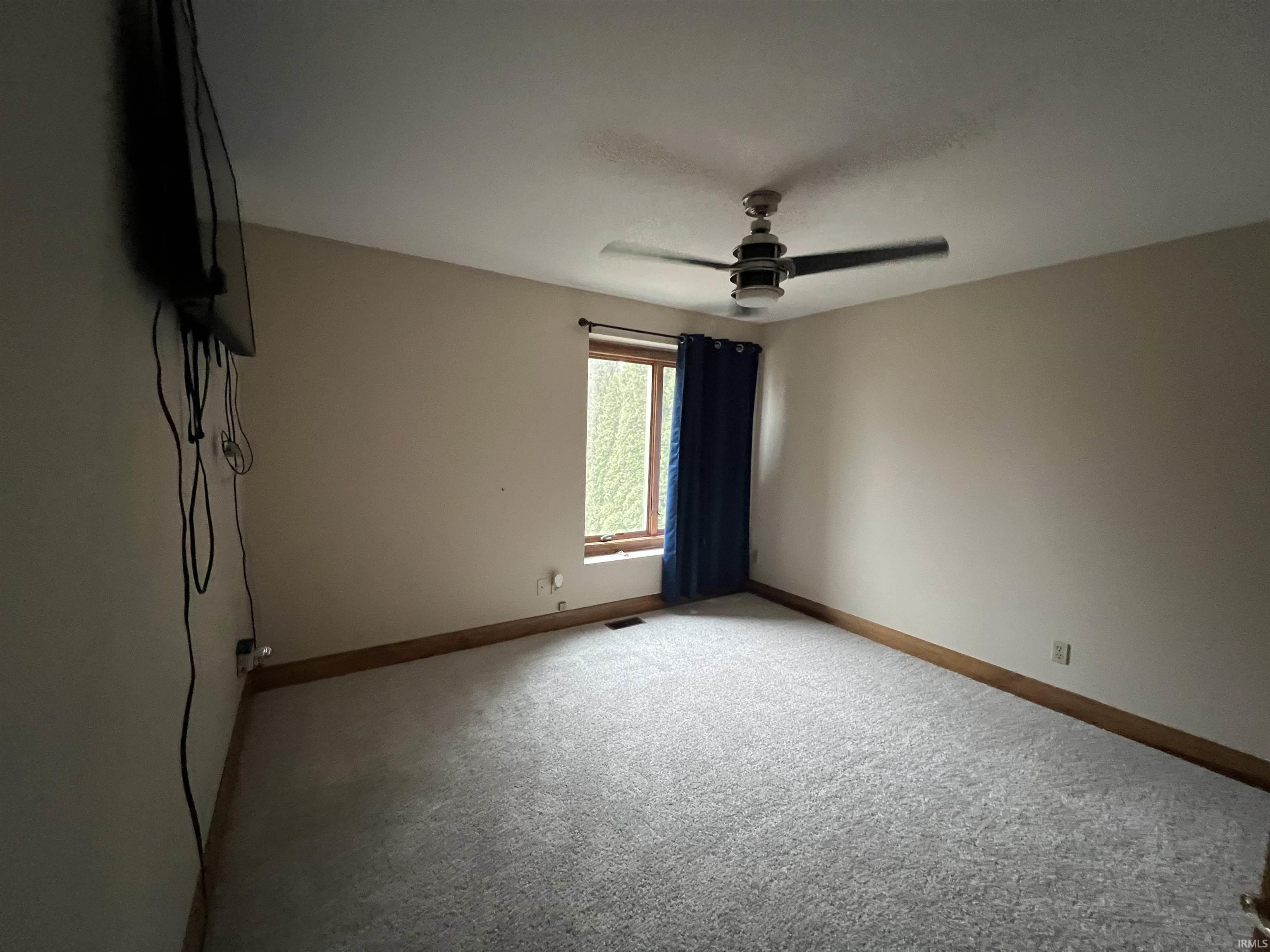 Fremont, Indiana, 46737, United States, 3 Bedrooms Bedrooms, ,3 BathroomsBathrooms,Residential,For Sale,1980112