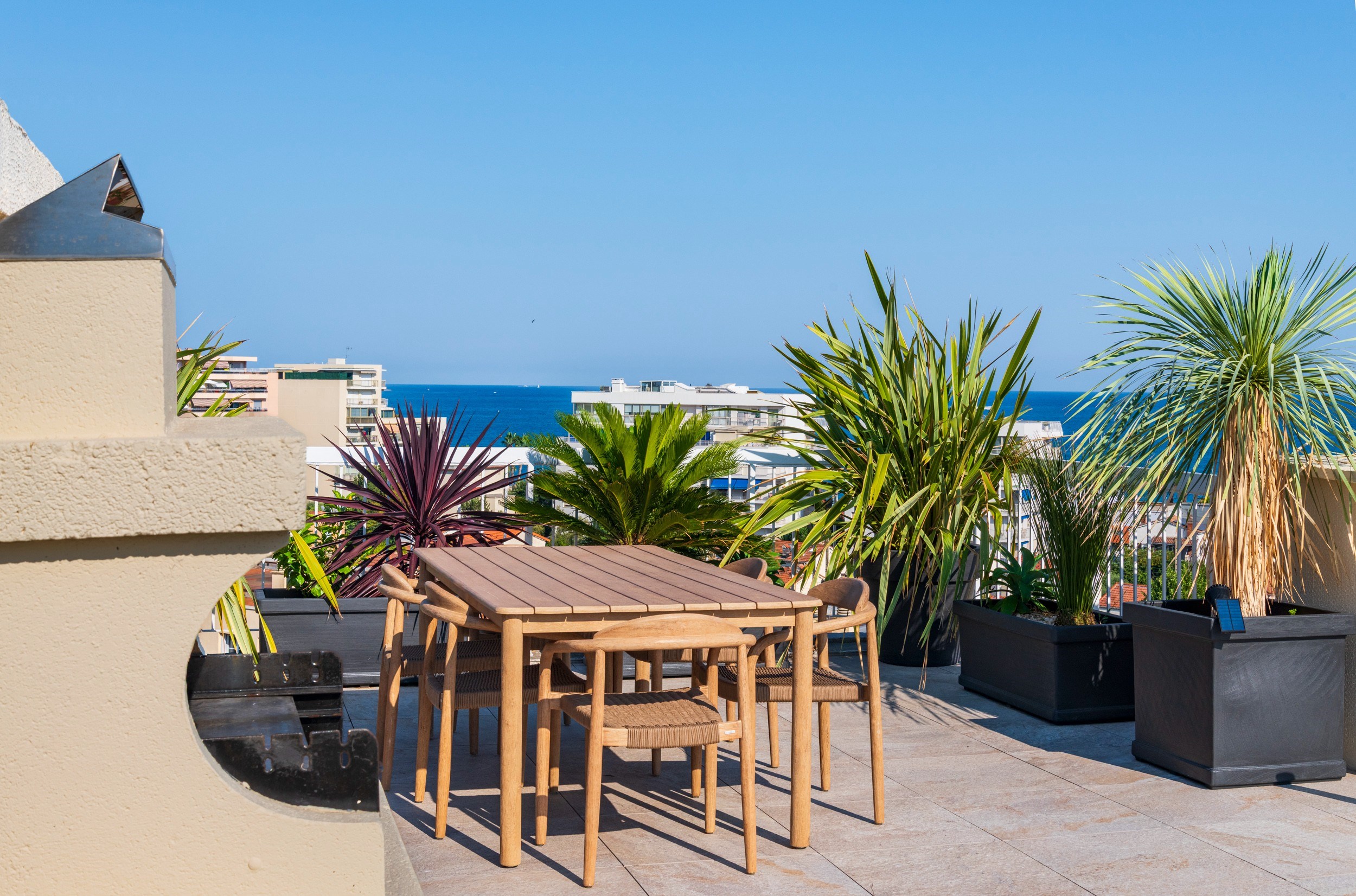  Exceptional top-floor apartment with panoramic sea views and private rooftop te… - 物件實景