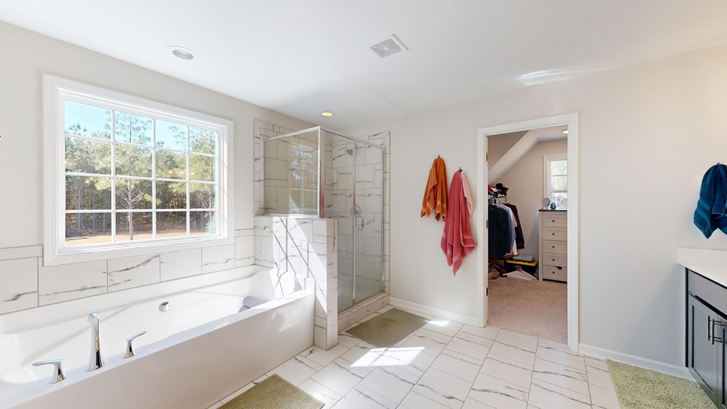 Cataula, Georgia, 31804, United States, 5 Bedrooms Bedrooms, ,5 BathroomsBathrooms,Residential,For Sale,1996944