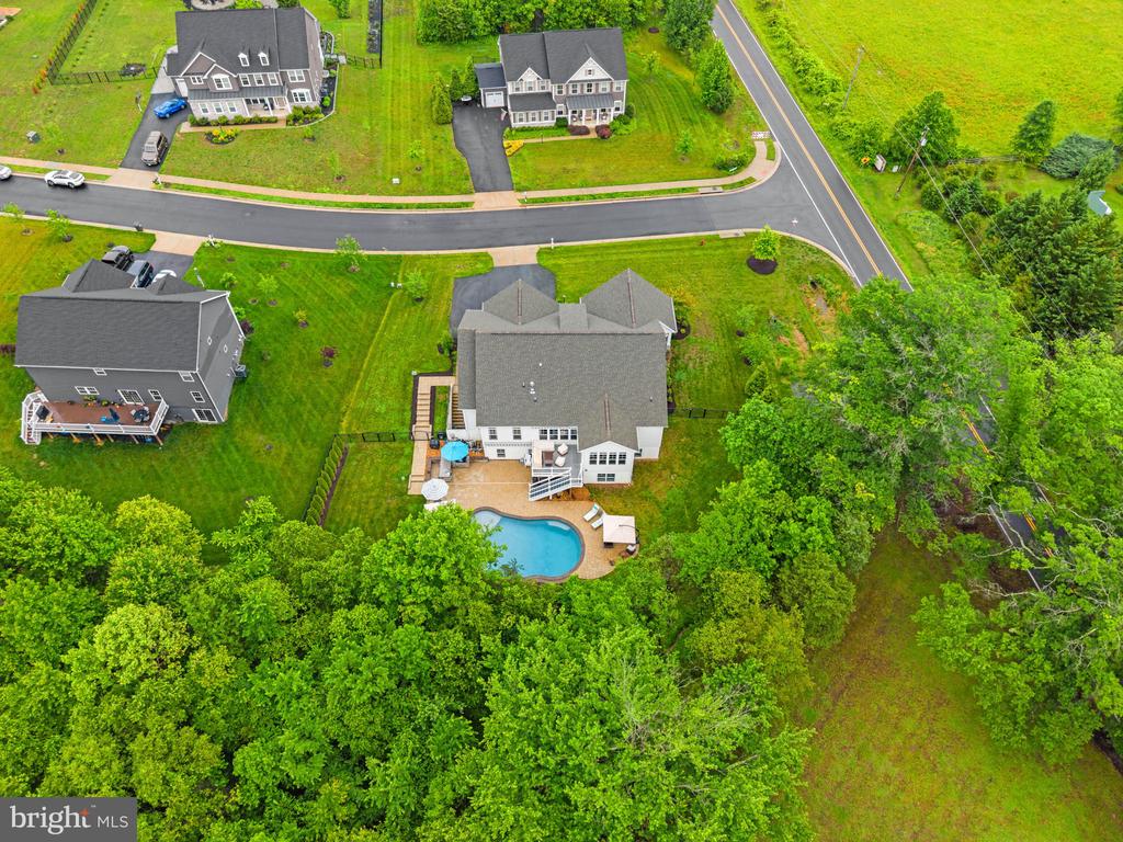 Warrenton, Virginia, 20187, United States, 4 Bedrooms Bedrooms, ,4 BathroomsBathrooms,Residential,For Sale,2048905