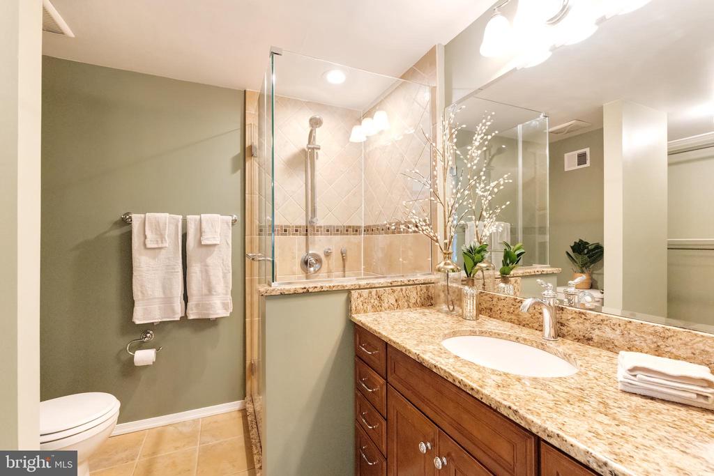 Reston, Virginia, 20194, United States, 3 Bedrooms Bedrooms, ,4 BathroomsBathrooms,Residential,For Sale,1942632