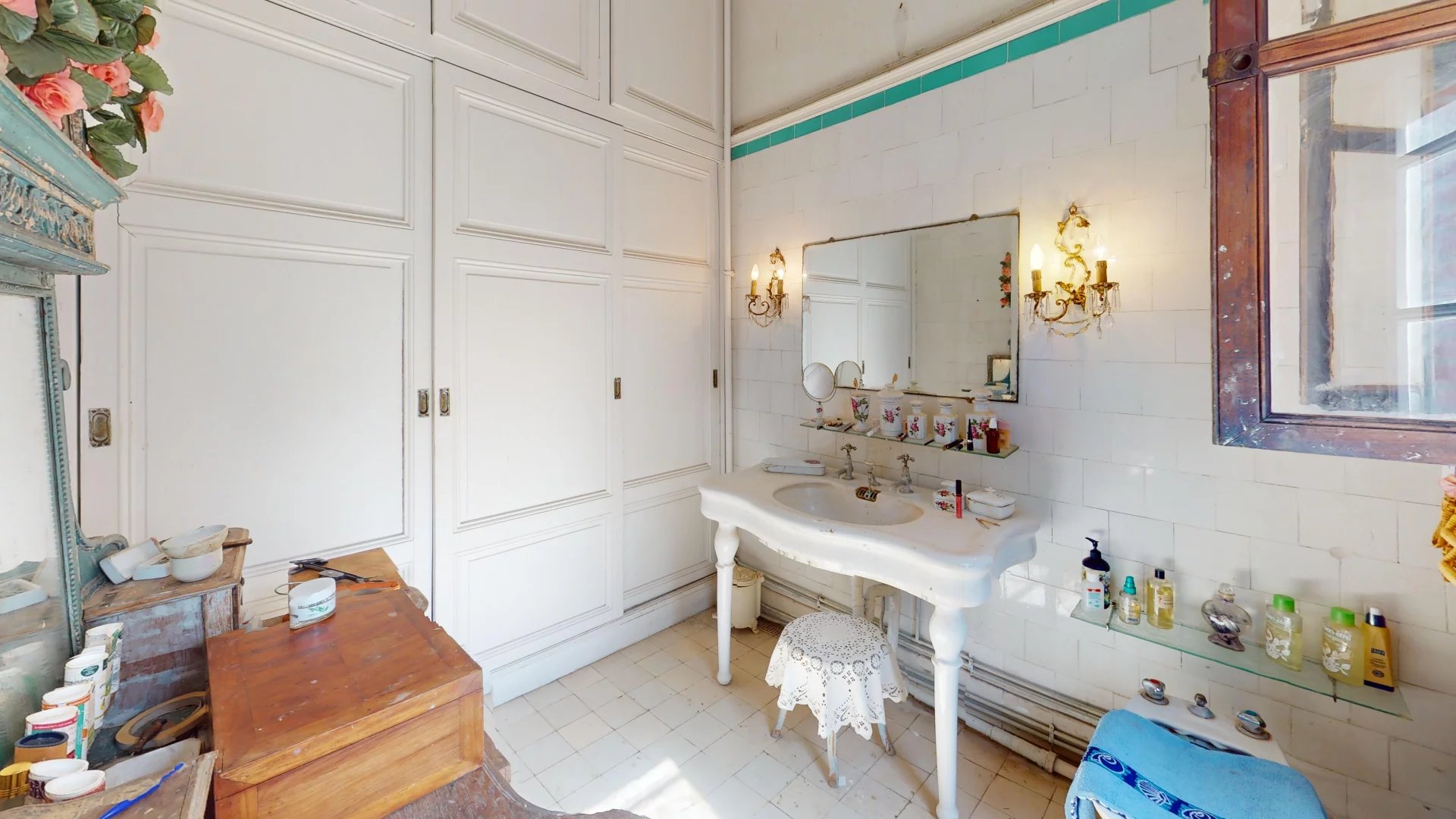 Montauban, Occitanie, 82000, FR, 8 Bedrooms Bedrooms, ,Residential,For Sale,1998333