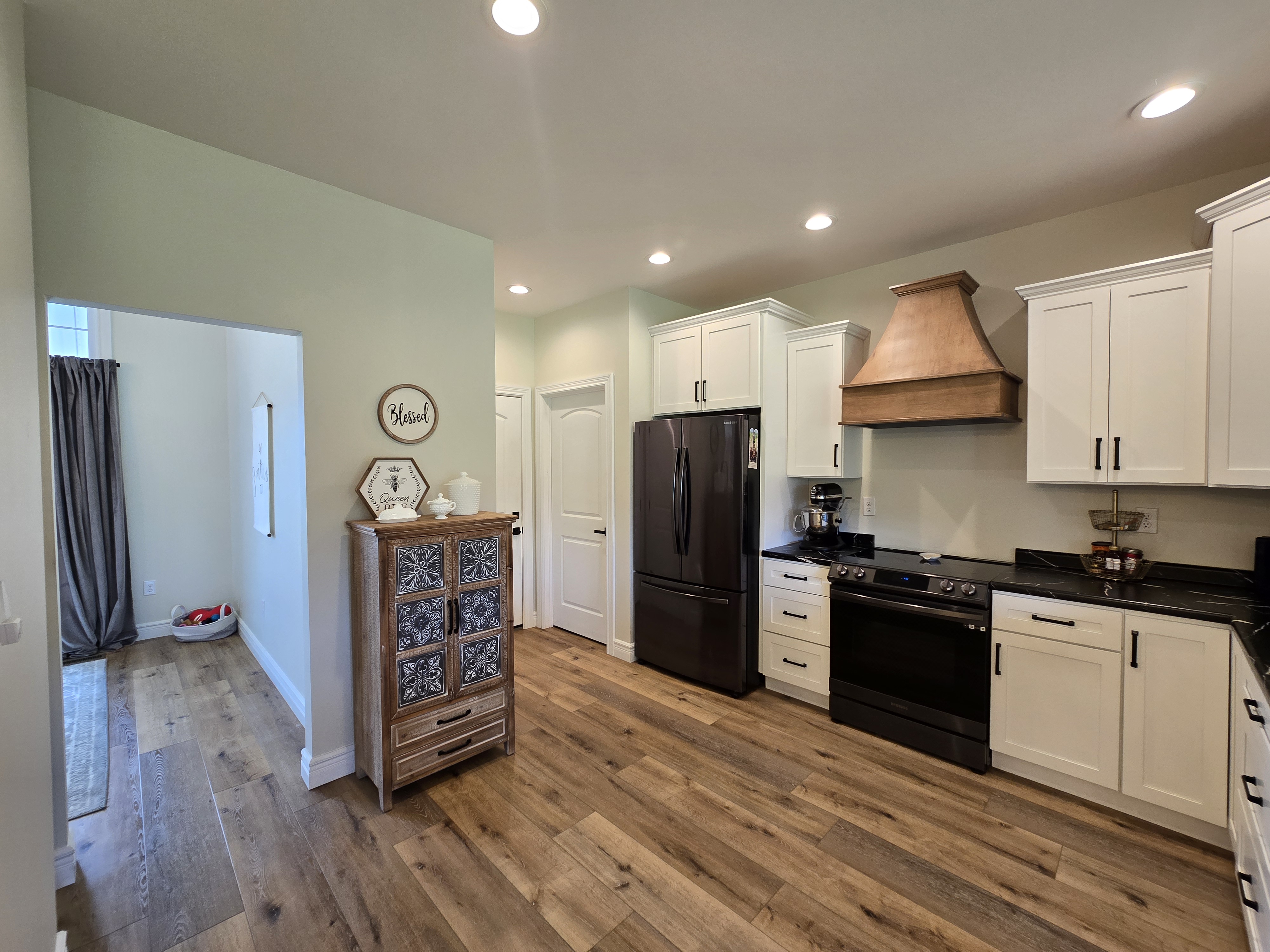 Harrogate, Tennessee, 37752, United States, 3 Bedrooms Bedrooms, ,2 BathroomsBathrooms,Residential,For Sale,1982987