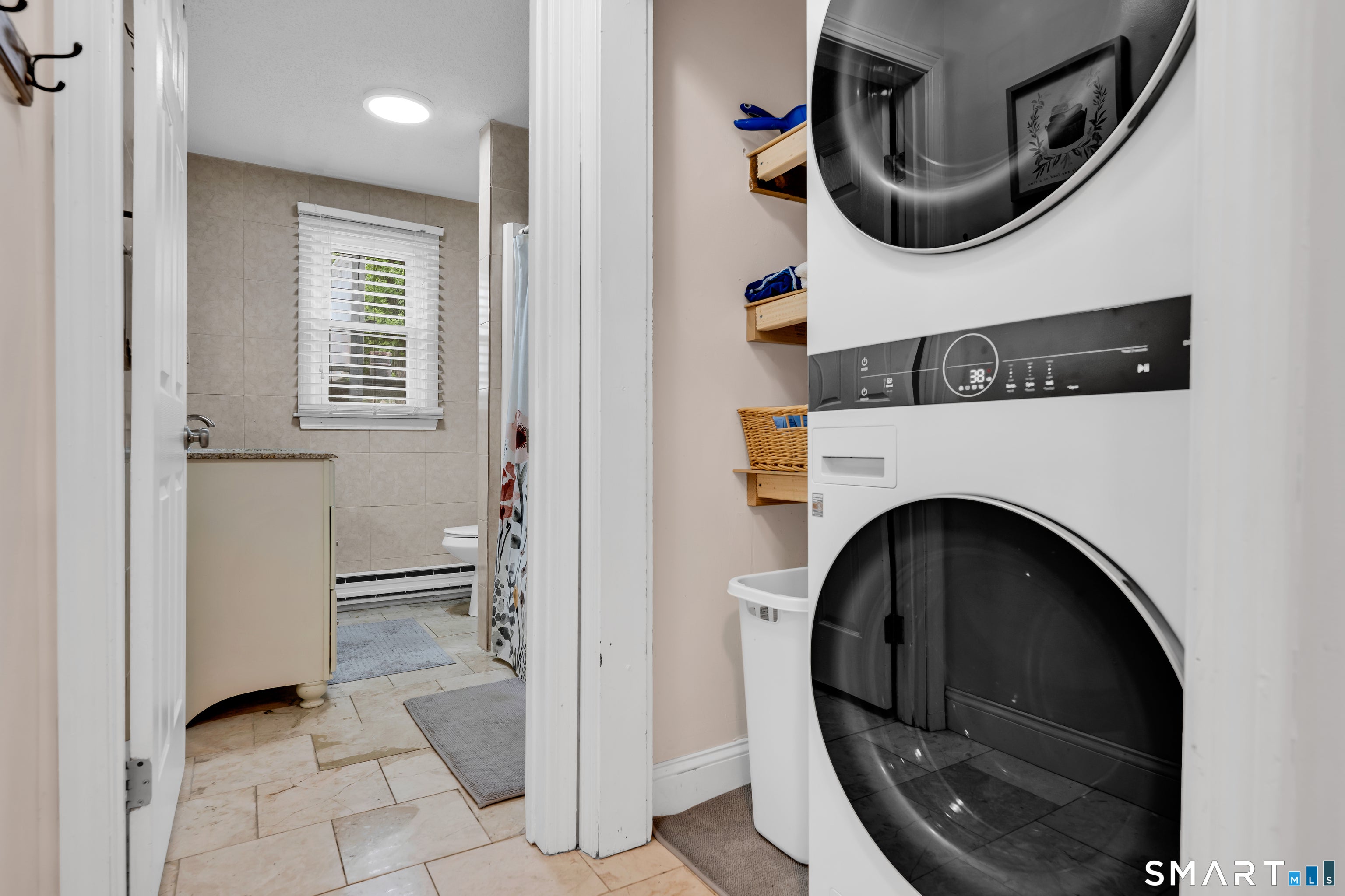 Southington, Connecticut, 06489, United States, 4 Bedrooms Bedrooms, ,3 BathroomsBathrooms,Residential,For Sale,2048016