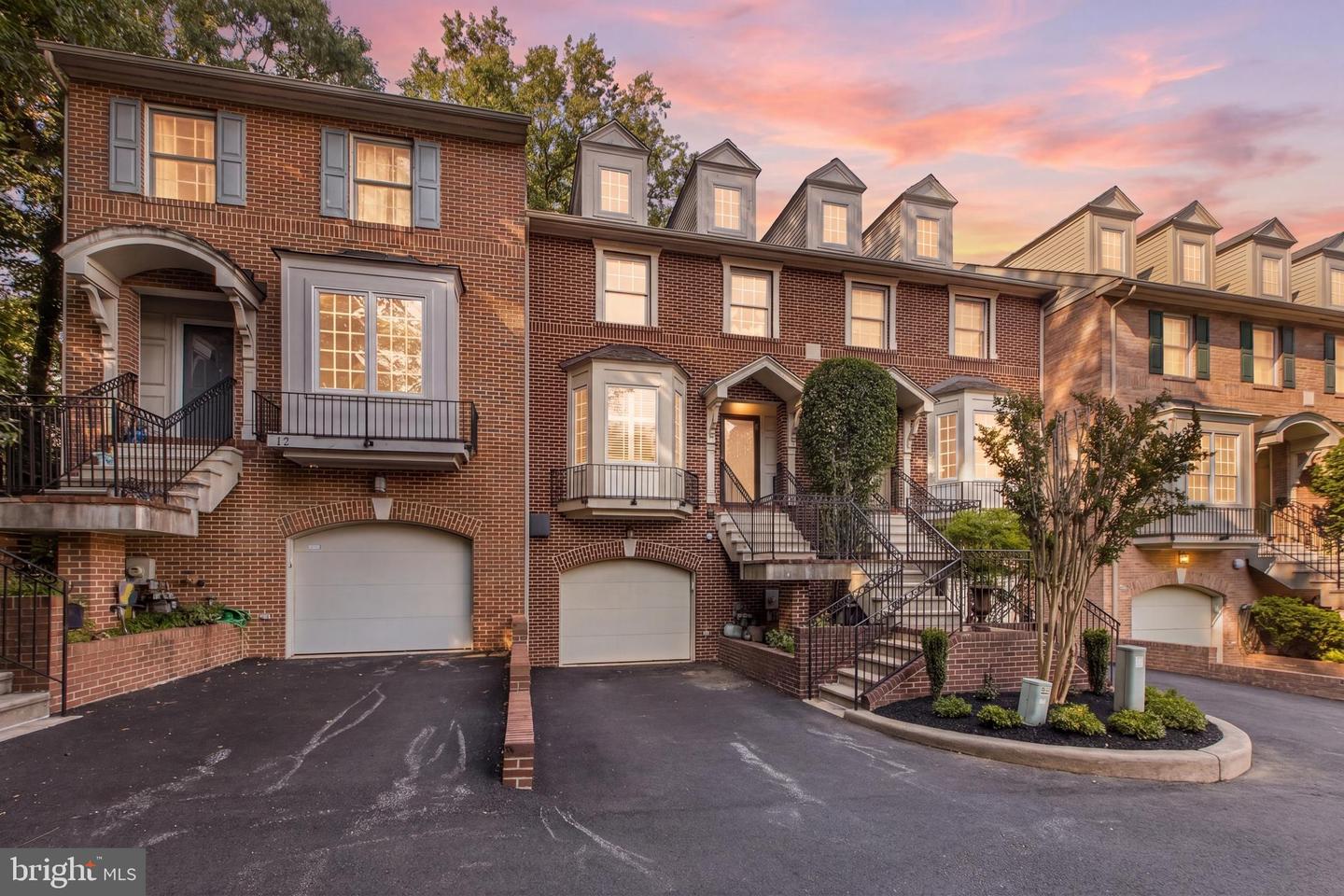 WILMINGTON, Delaware, 19806, United States, 4 Bedrooms Bedrooms, ,4 BathroomsBathrooms,Residential,For Sale,2048566