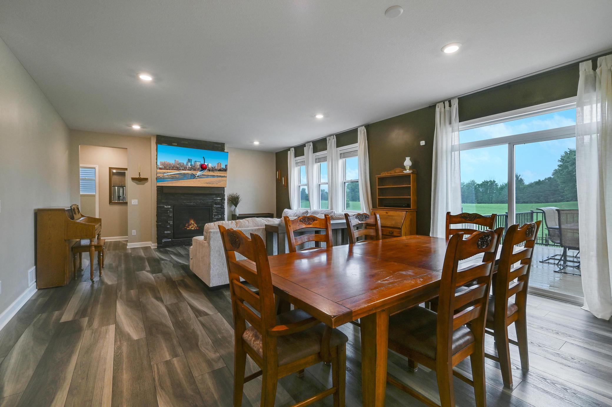Rosemount, Minnesota, 55068, United States, 4 Bedrooms Bedrooms, ,4 BathroomsBathrooms,Residential,For Sale,1882599