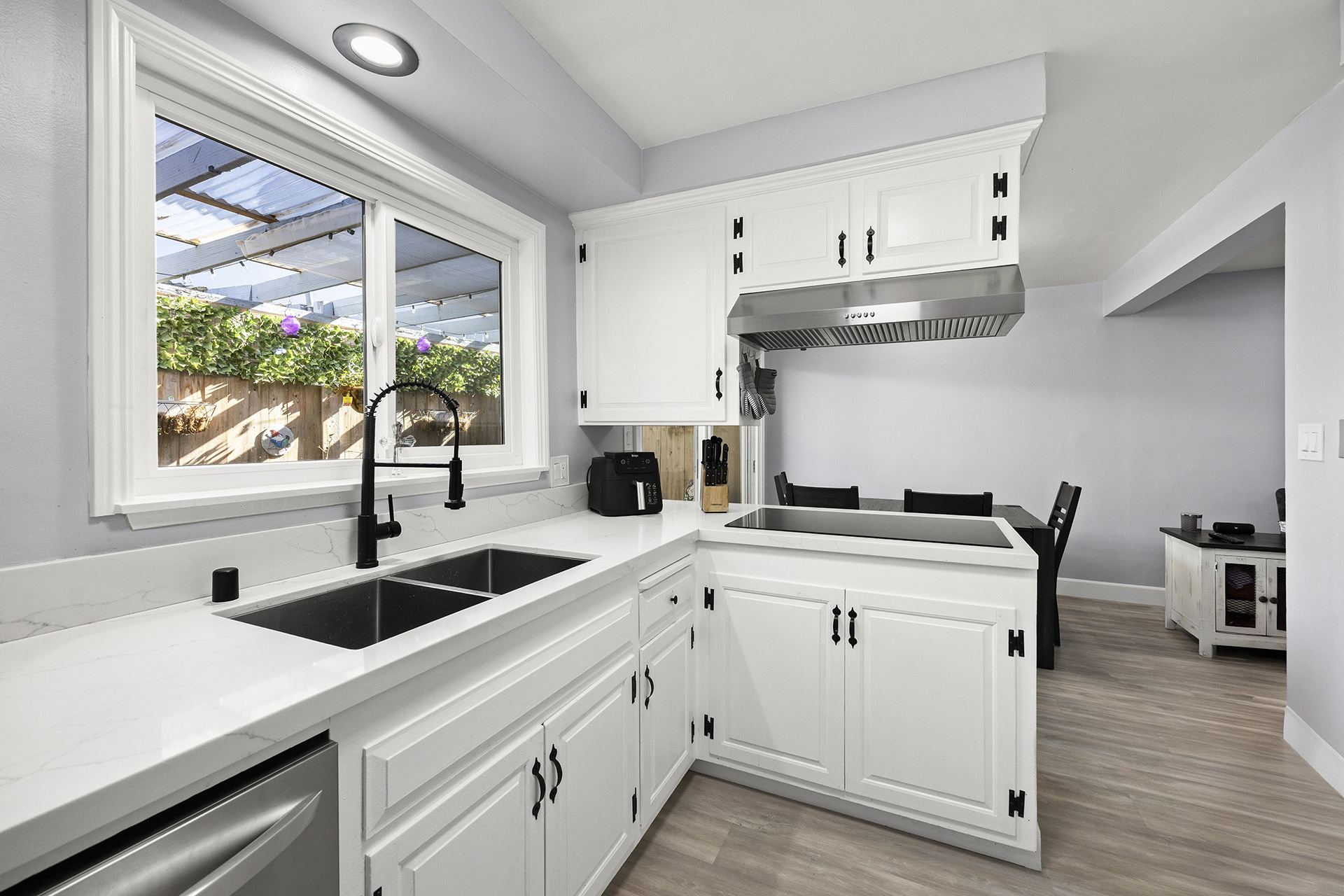 Fullerton, California, 92831, United States, 2 Bedrooms Bedrooms, ,1 BathroomBathrooms,Residential,For Sale,2002519