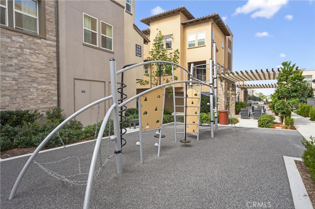 Mission Viejo, California, 92692, United States, 4 Bedrooms Bedrooms, ,4 BathroomsBathrooms,Residential,For Sale,1988036