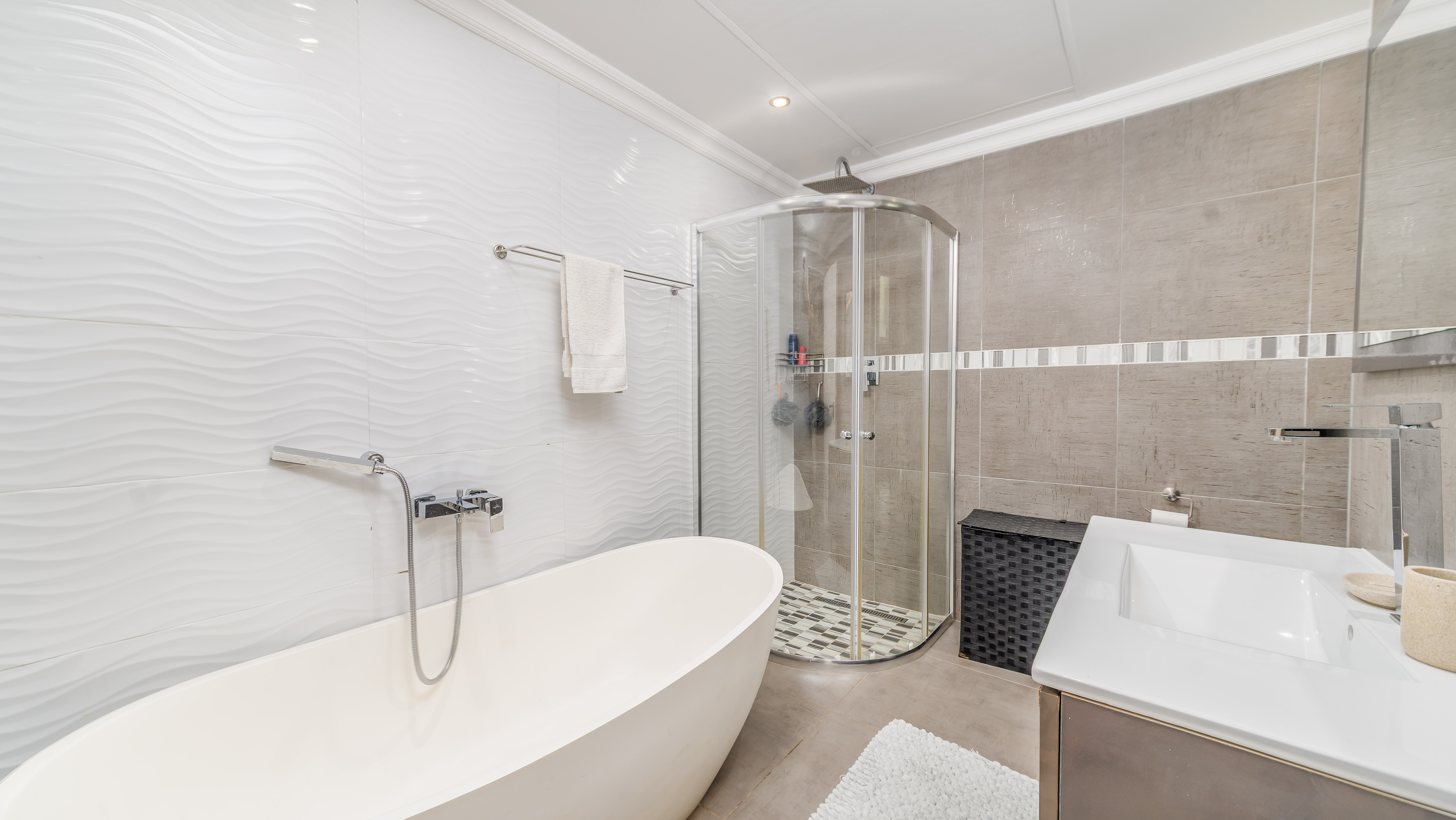  Modern Coastal Garden Residence with Direct Beach Access - 物件實景