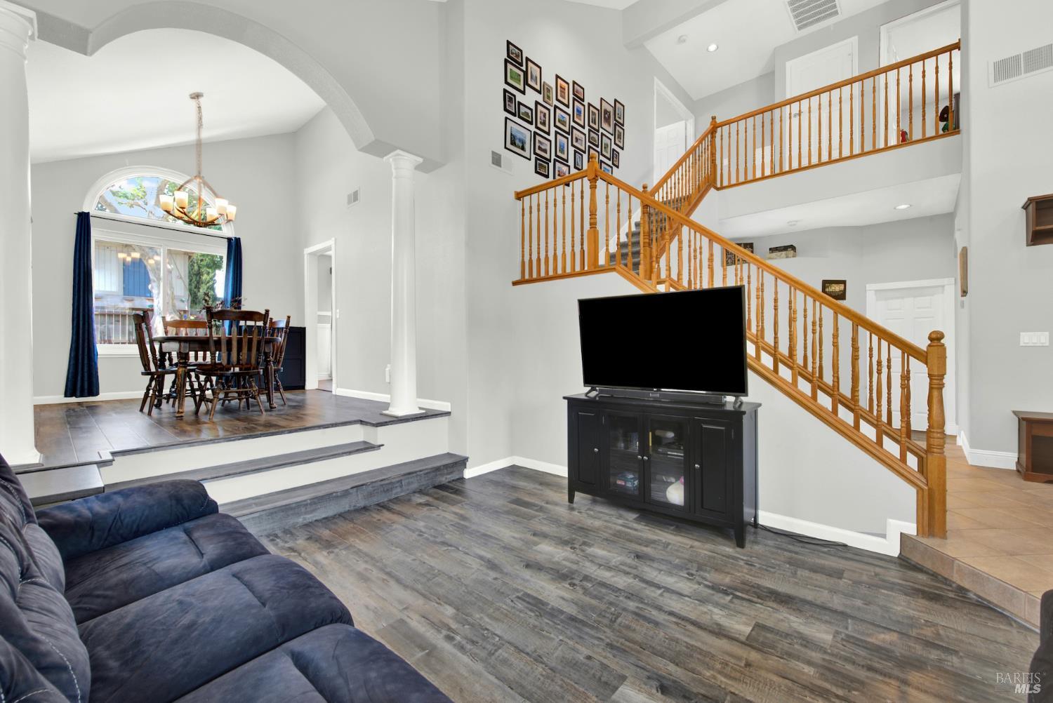 Vacaville, California, 95687, United States, 4 Bedrooms Bedrooms, ,3 BathroomsBathrooms,Residential,For Sale,1856071