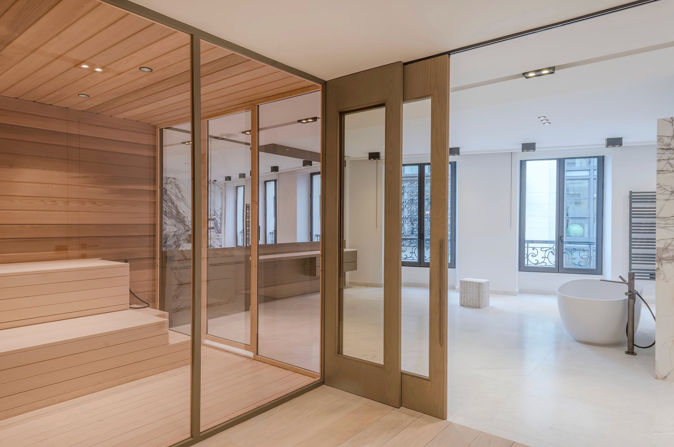  Superb Renovated Duplex with Landscaped Terrace - 物件實景