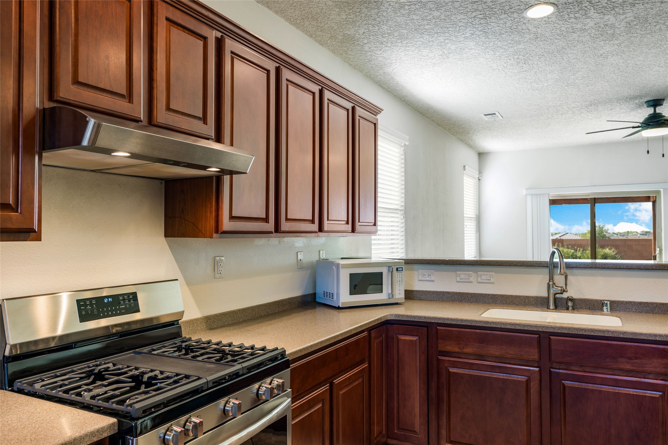  4010 Sierra Alta Ave NE - 物件實景