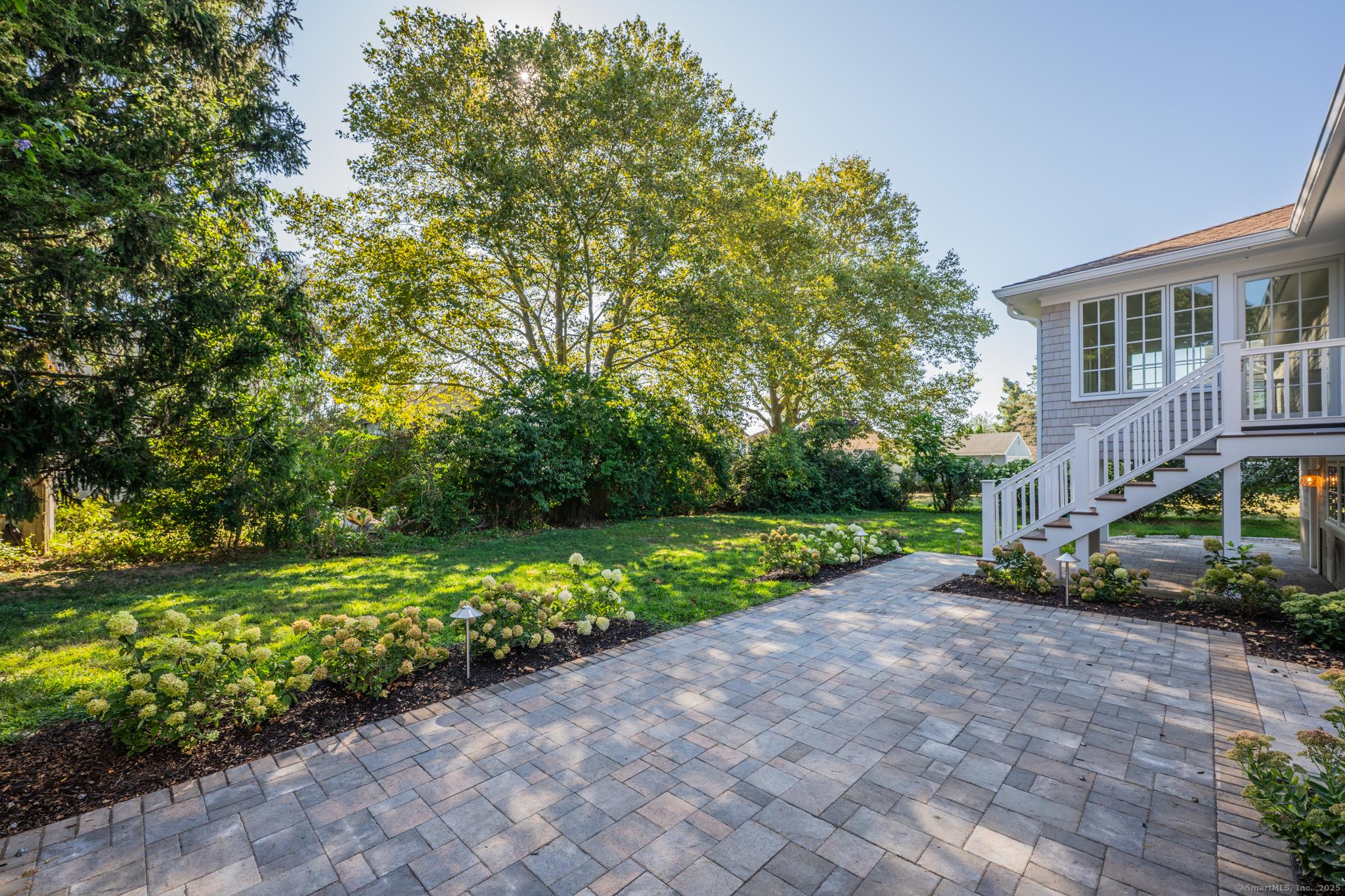 Madison, Connecticut, 06443, United States, 5 Bedrooms Bedrooms, ,3 BathroomsBathrooms,Residential,For Sale,1941280