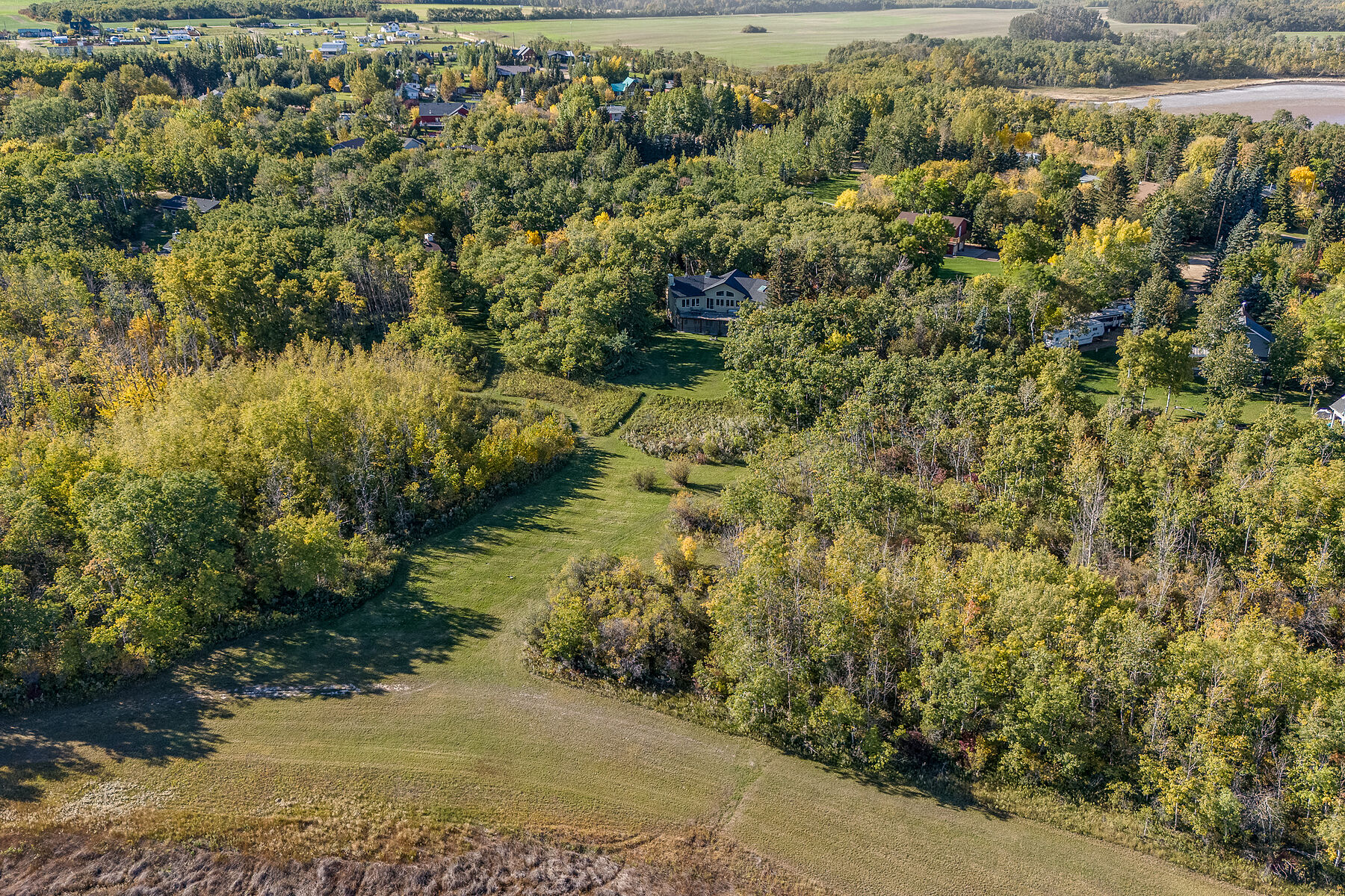  602 Pheasant Close - 物件實景