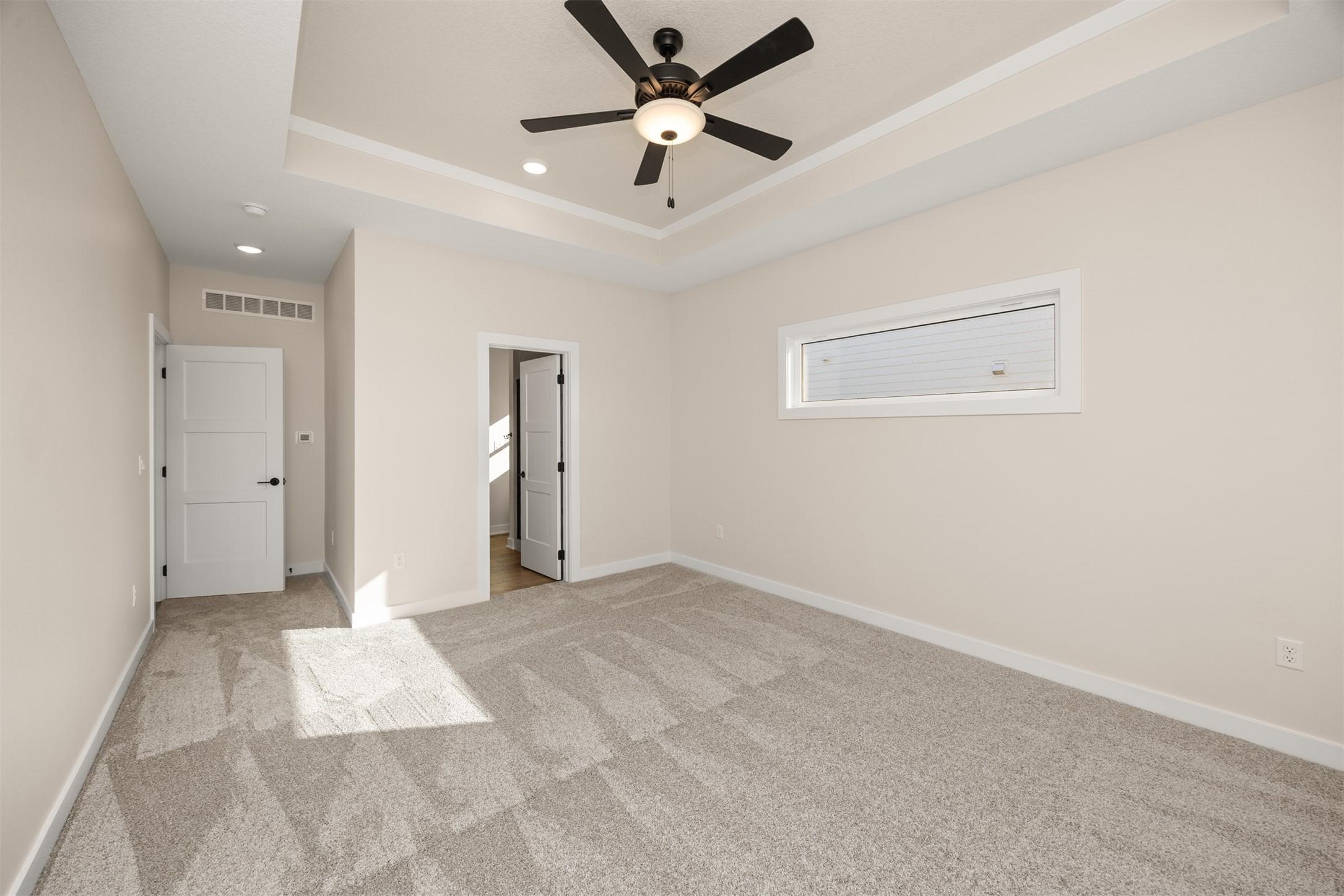 Urbandale, Iowa, 50323, United States, 4 Bedrooms Bedrooms, ,3 BathroomsBathrooms,Residential,For Sale,1975900