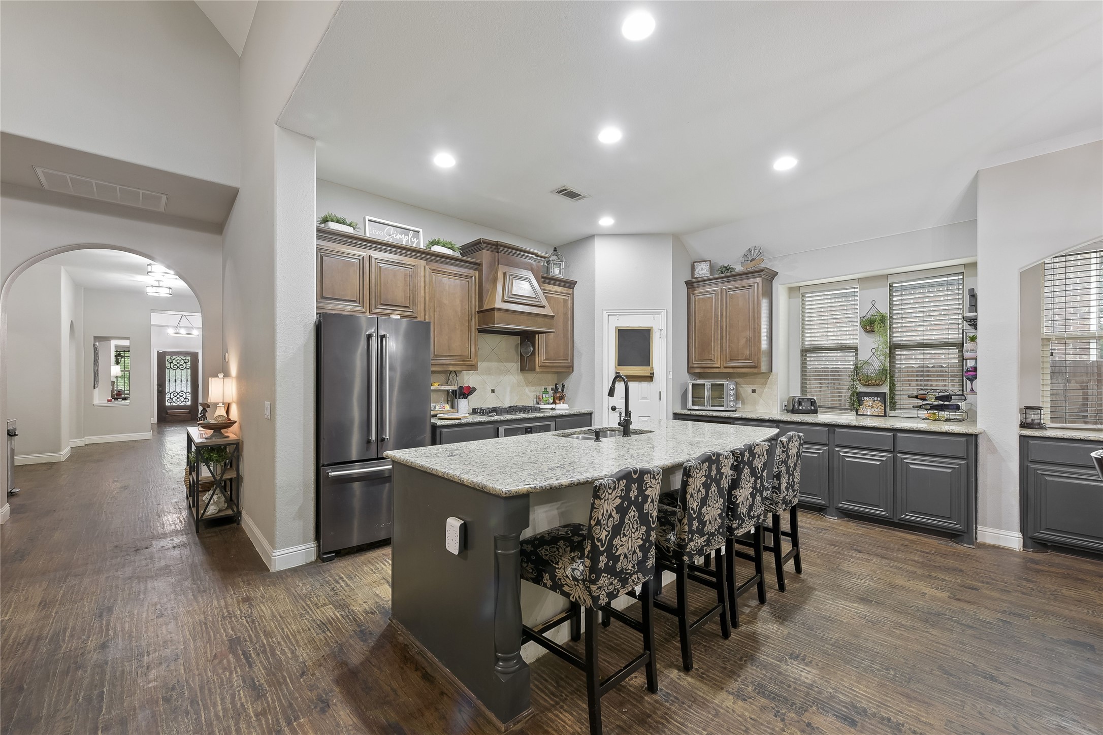 Burleson, Texas, 76028, United States, 4 Bedrooms Bedrooms, ,4 BathroomsBathrooms,Residential,For Sale,1874251
