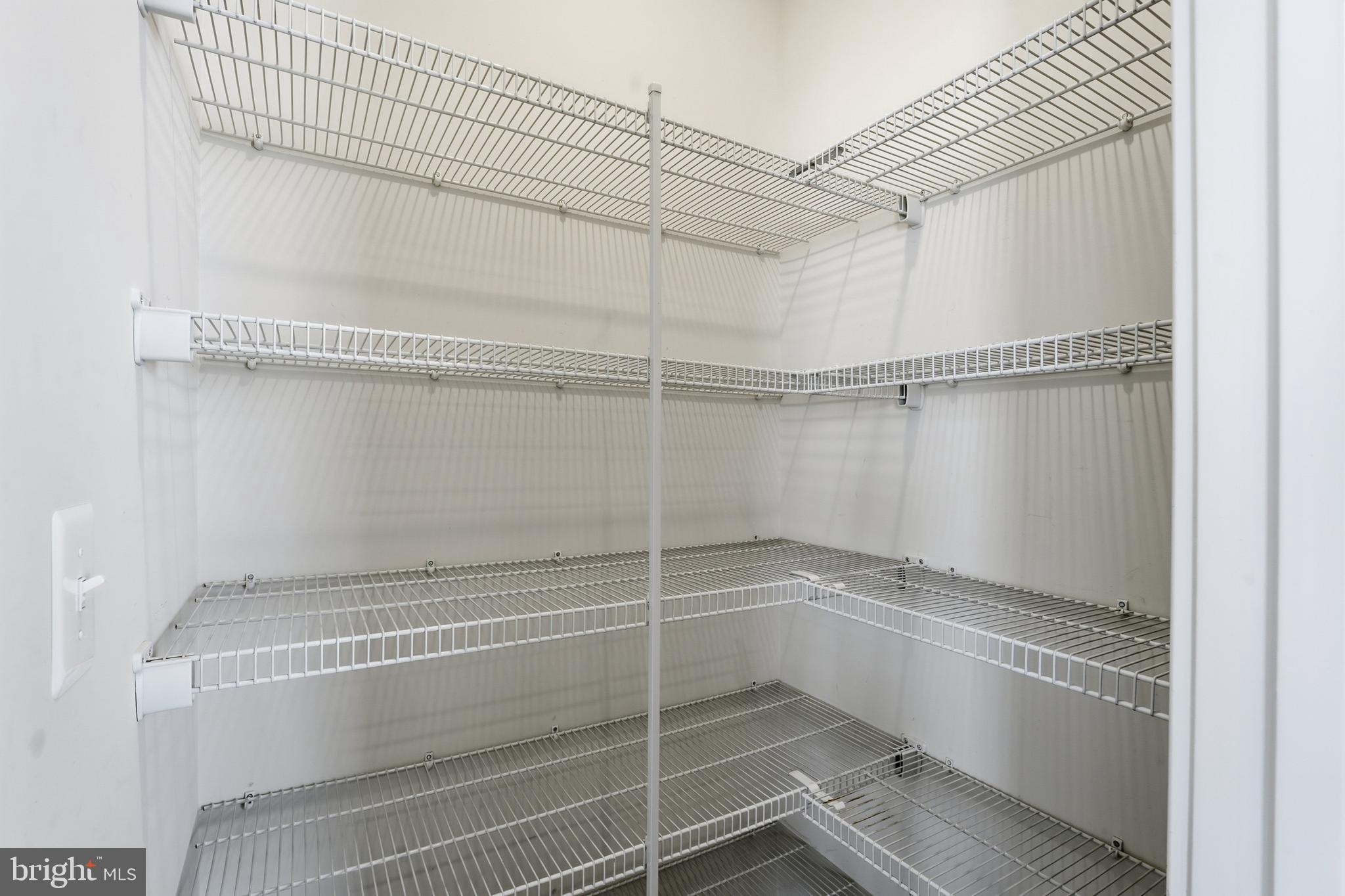 Jeffersonton, Virginia, 22724, United States, 4 Bedrooms Bedrooms, ,3 BathroomsBathrooms,Residential,For Sale,2005610