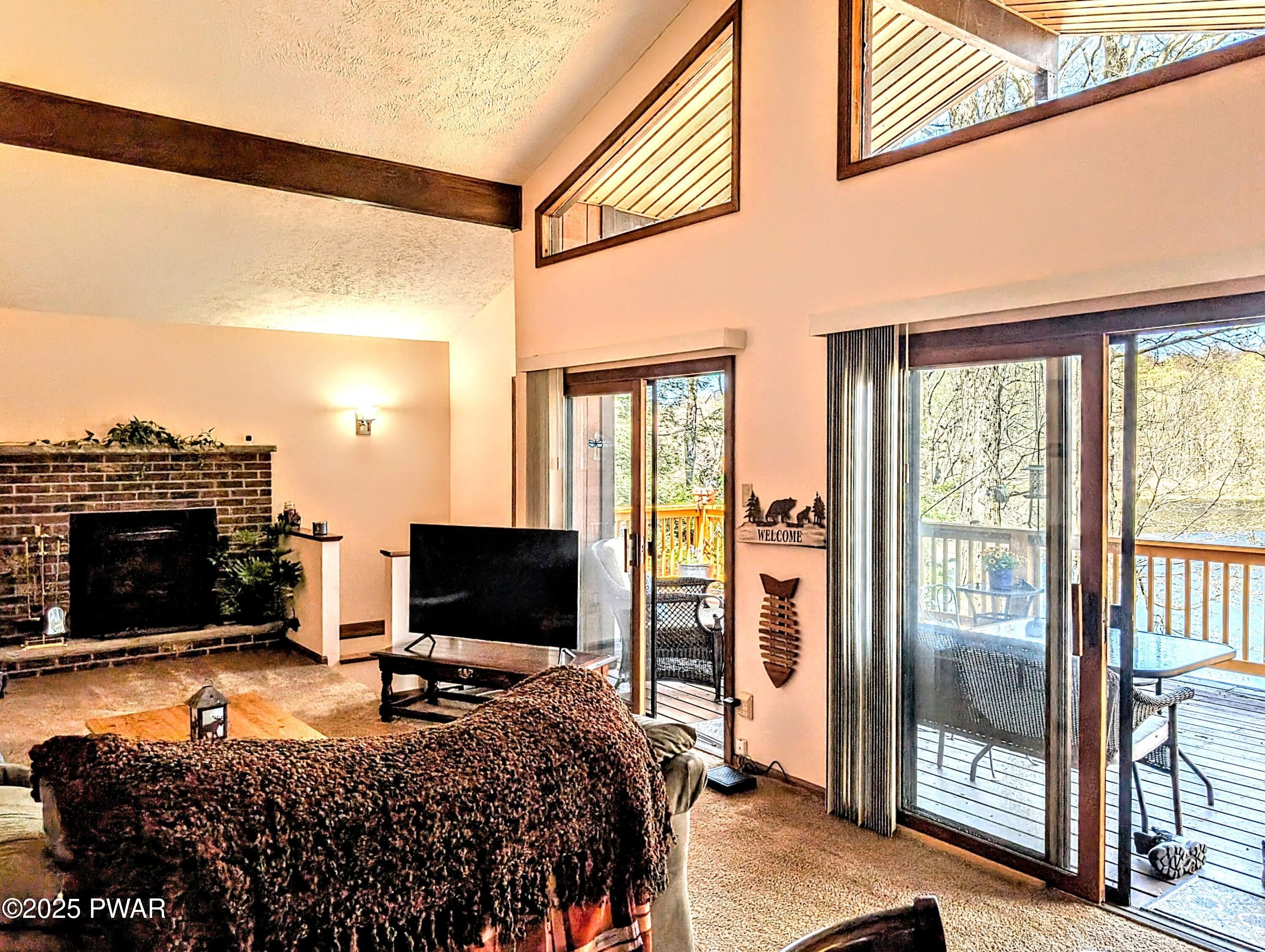 Canadensis, Pennsylvania, 18325, United States, 4 Bedrooms Bedrooms, ,2 BathroomsBathrooms,Residential,For Sale,1983117