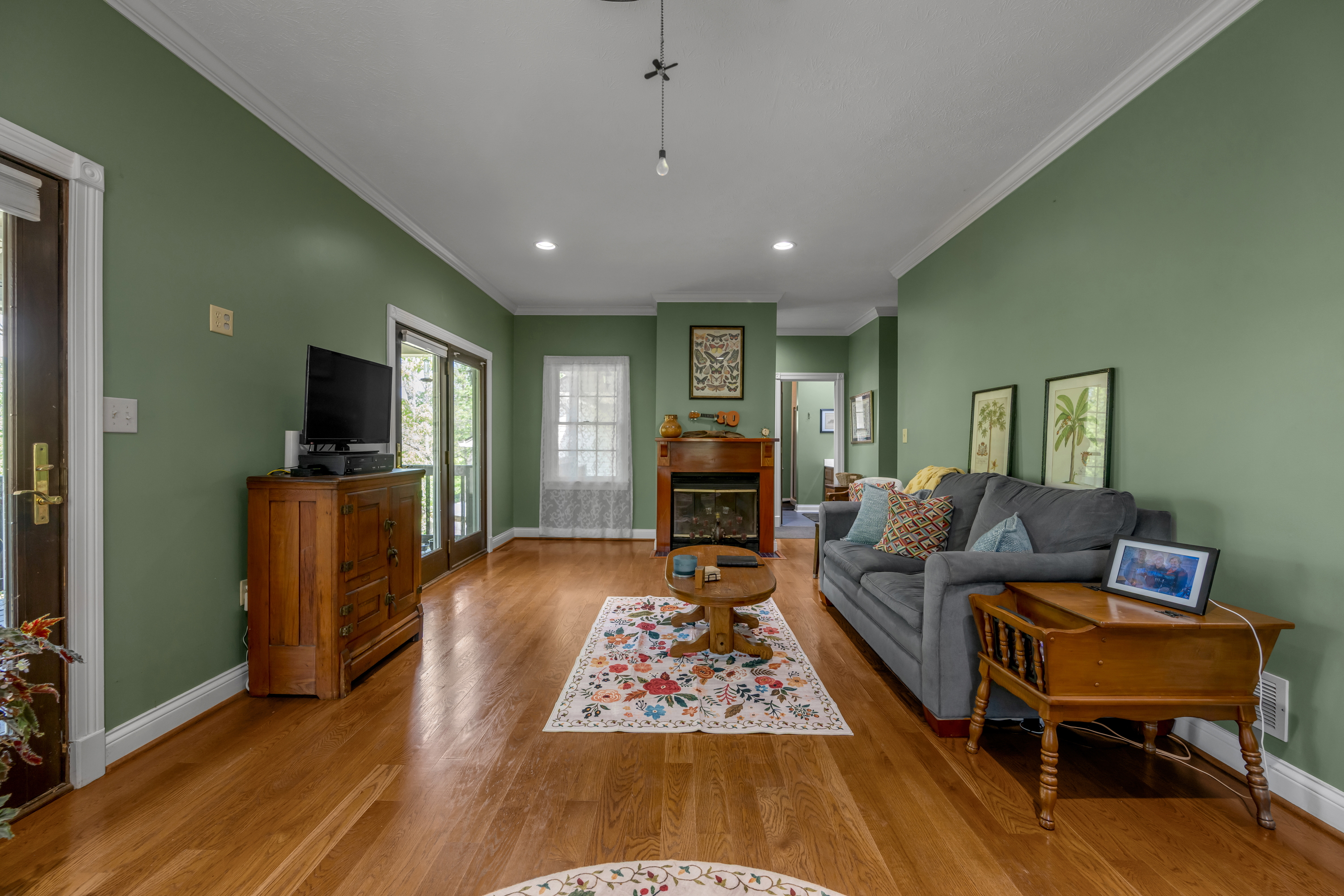  186 Hunter Drive - 物件實景