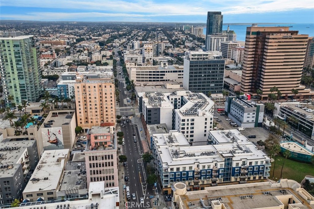 Long Beach, California, 90802, United States, 3 Bedrooms Bedrooms, ,3 BathroomsBathrooms,Residential,For Sale,2002105