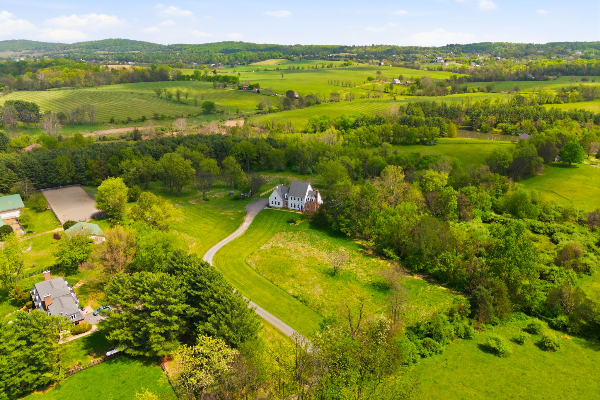  15018 Clover Hill Road, Waterford, VA 20197 - 物件實景