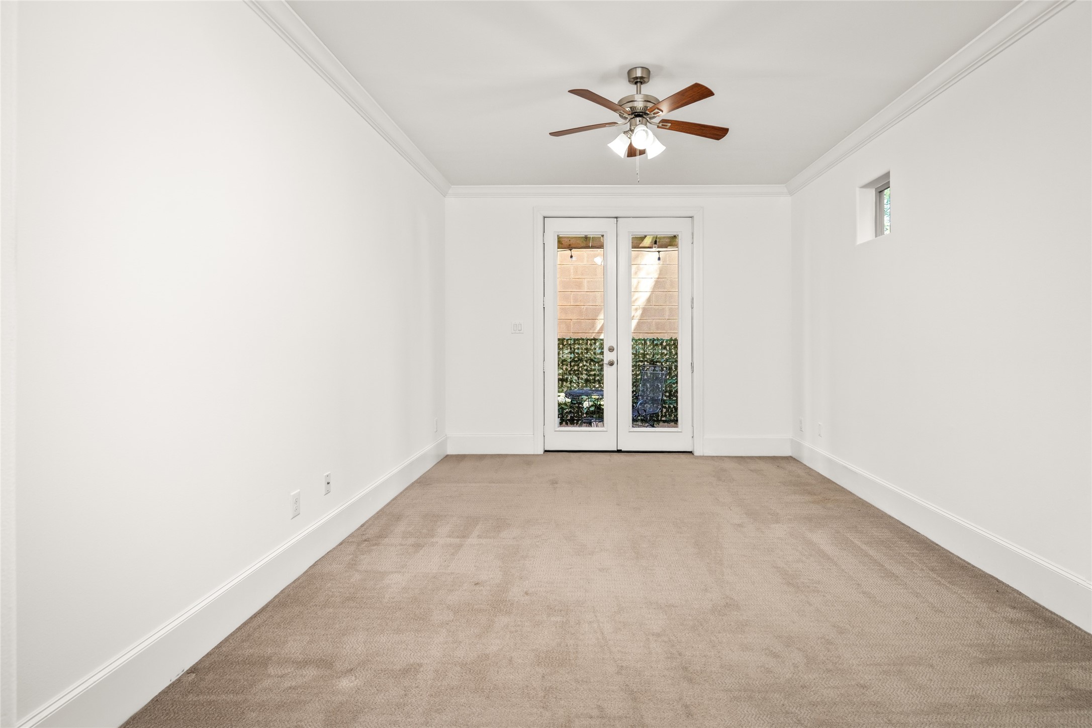  5634 Kiam Street C - 物件實景