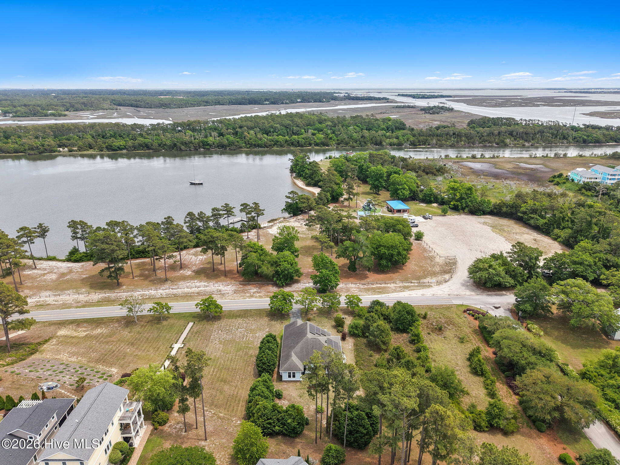 Southport, North Carolina, 28461, United States, 3 Bedrooms Bedrooms, ,2 BathroomsBathrooms,Residential,For Sale,2049453