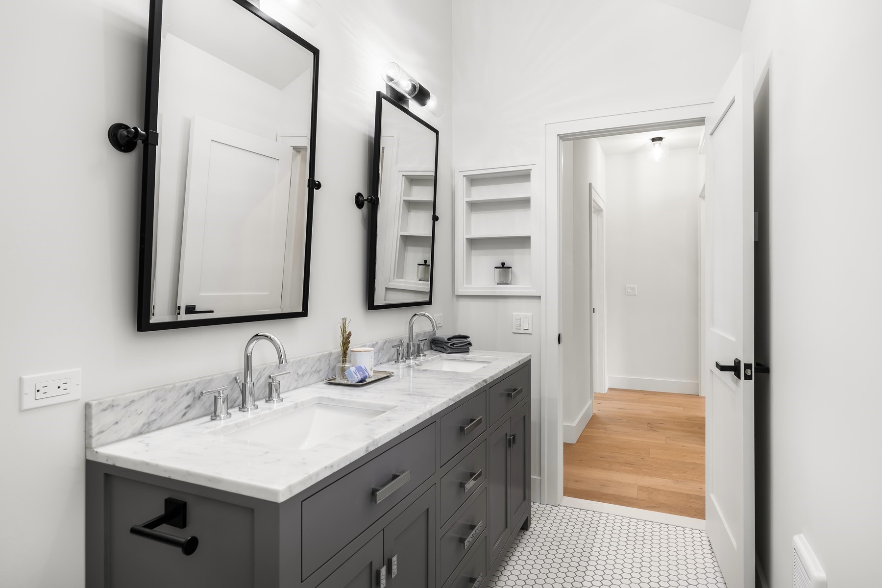  River Town Revival - 物件實景