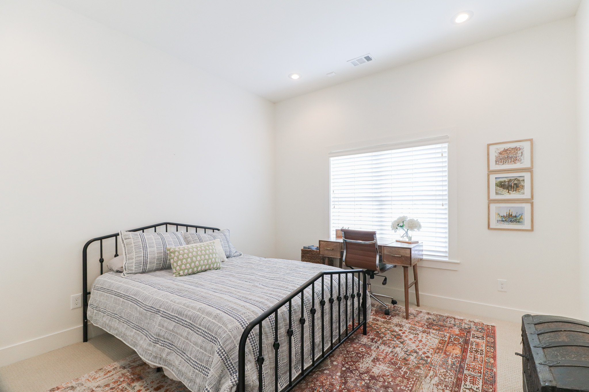 Jonesboro, Arkansas, 72404, United States, 5 Bedrooms Bedrooms, ,4 BathroomsBathrooms,Residential,For Sale,1993418