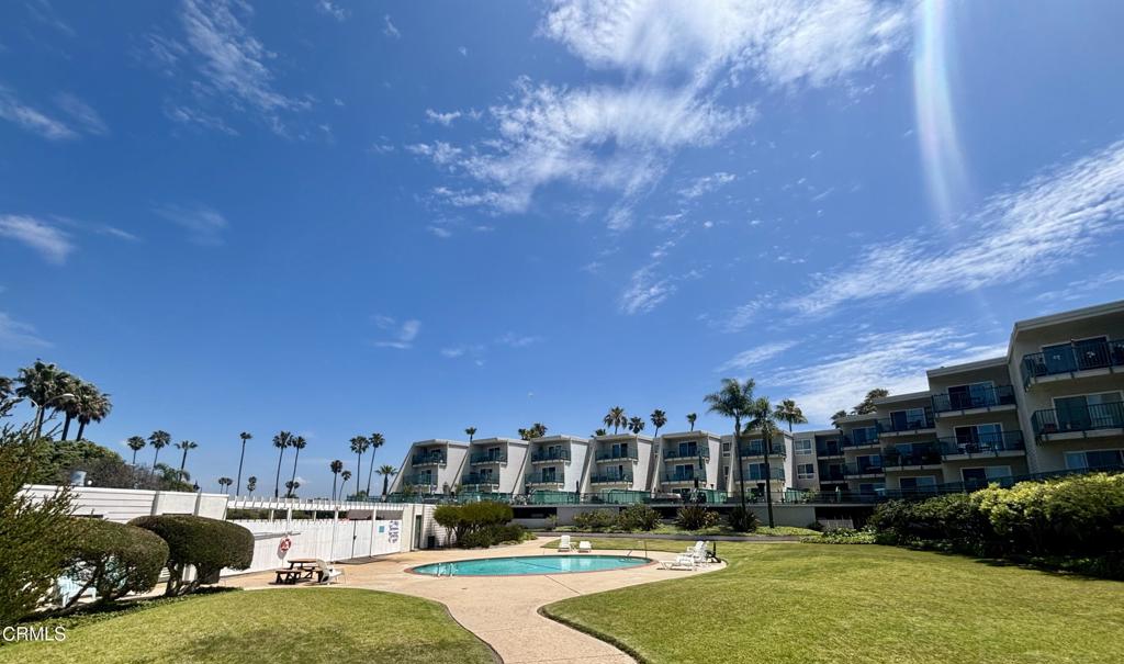 Oxnard, California, 93035, United States, 2 Bedrooms Bedrooms, ,1 BathroomBathrooms,Residential,For Sale,2040147