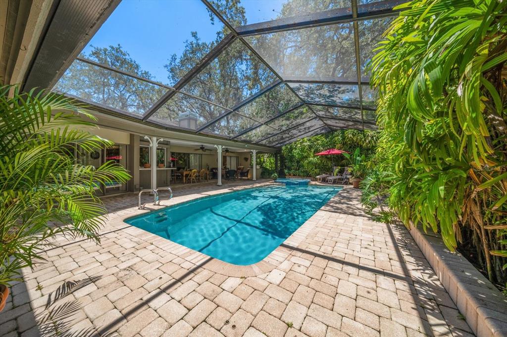 Dunedin, Florida, 34698, United States, 4 Bedrooms Bedrooms, ,3 BathroomsBathrooms,Residential,For Sale,1995790