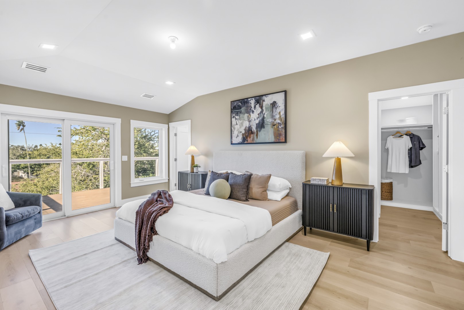 St Petersburg, Florida, 33703, United States, 5 Bedrooms Bedrooms, ,5 BathroomsBathrooms,Residential,For Sale,2013294