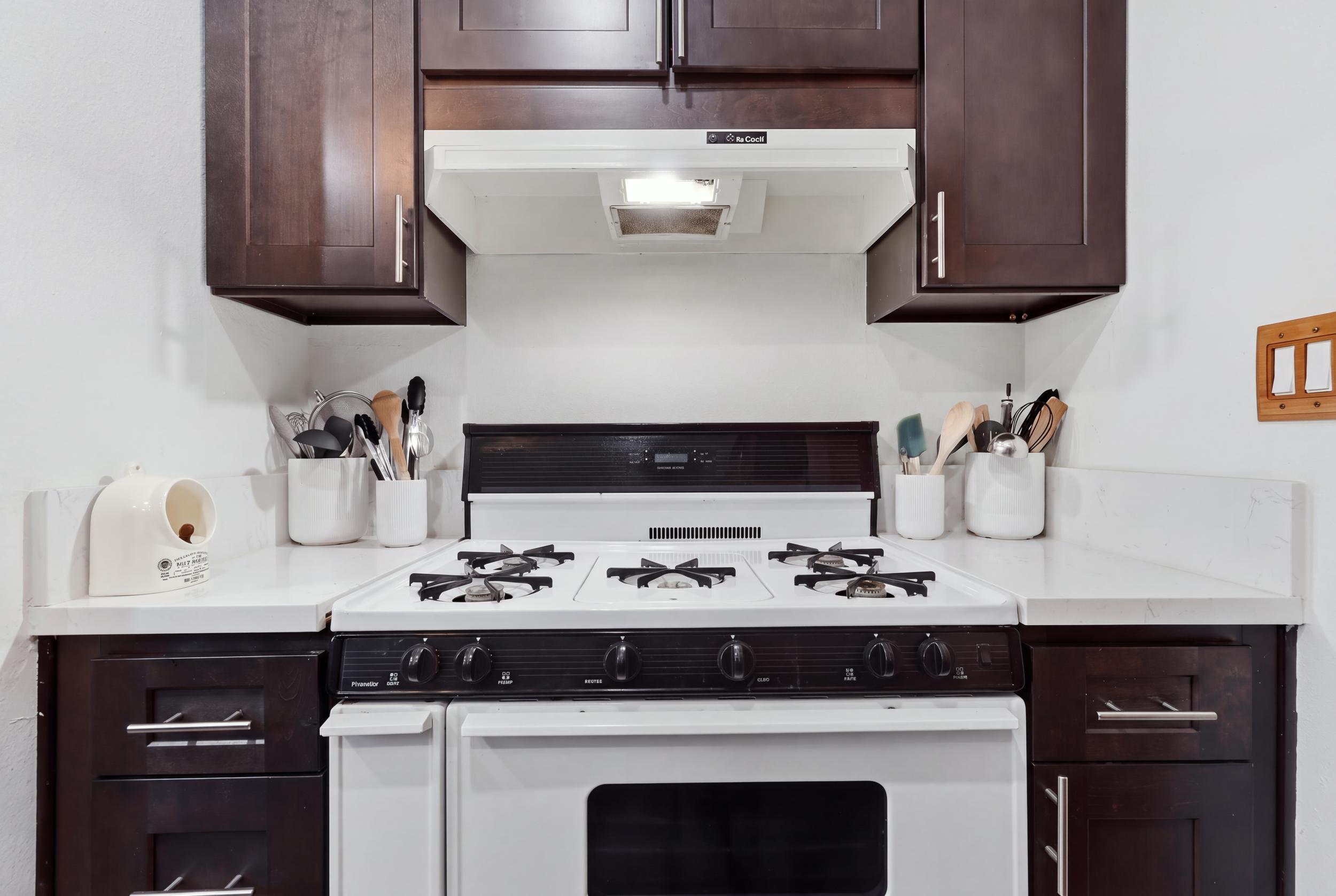  2651 Van Buren Place, Los Angeles, CA 90007 - 物件實景