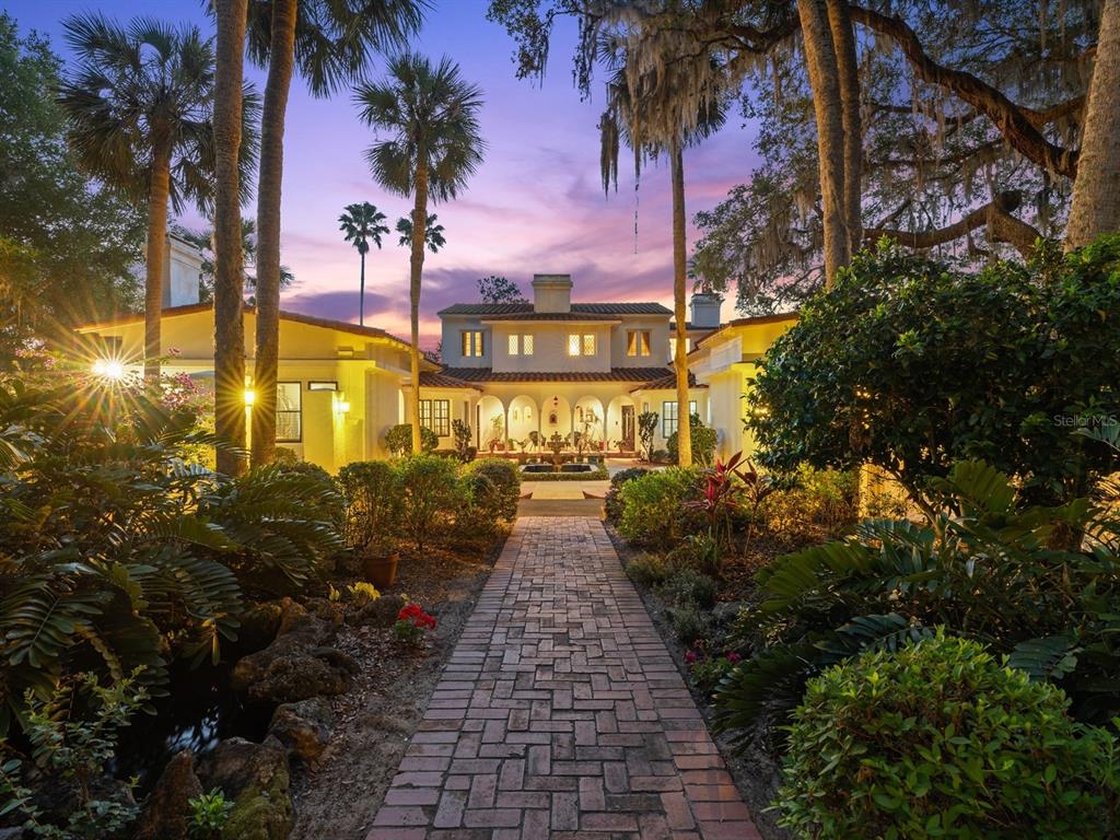 Eustis, Florida, 32736, United States, 6 Bedrooms Bedrooms, ,6 BathroomsBathrooms,Residential,For Sale,1805278