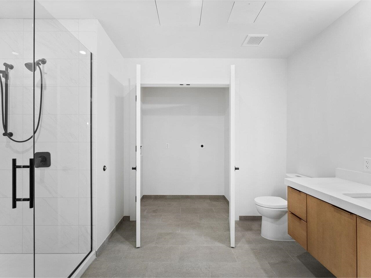 Burlington, Vermont, 05401, United States, 1 Bedroom Bedrooms, ,Residential,For Sale,1776931